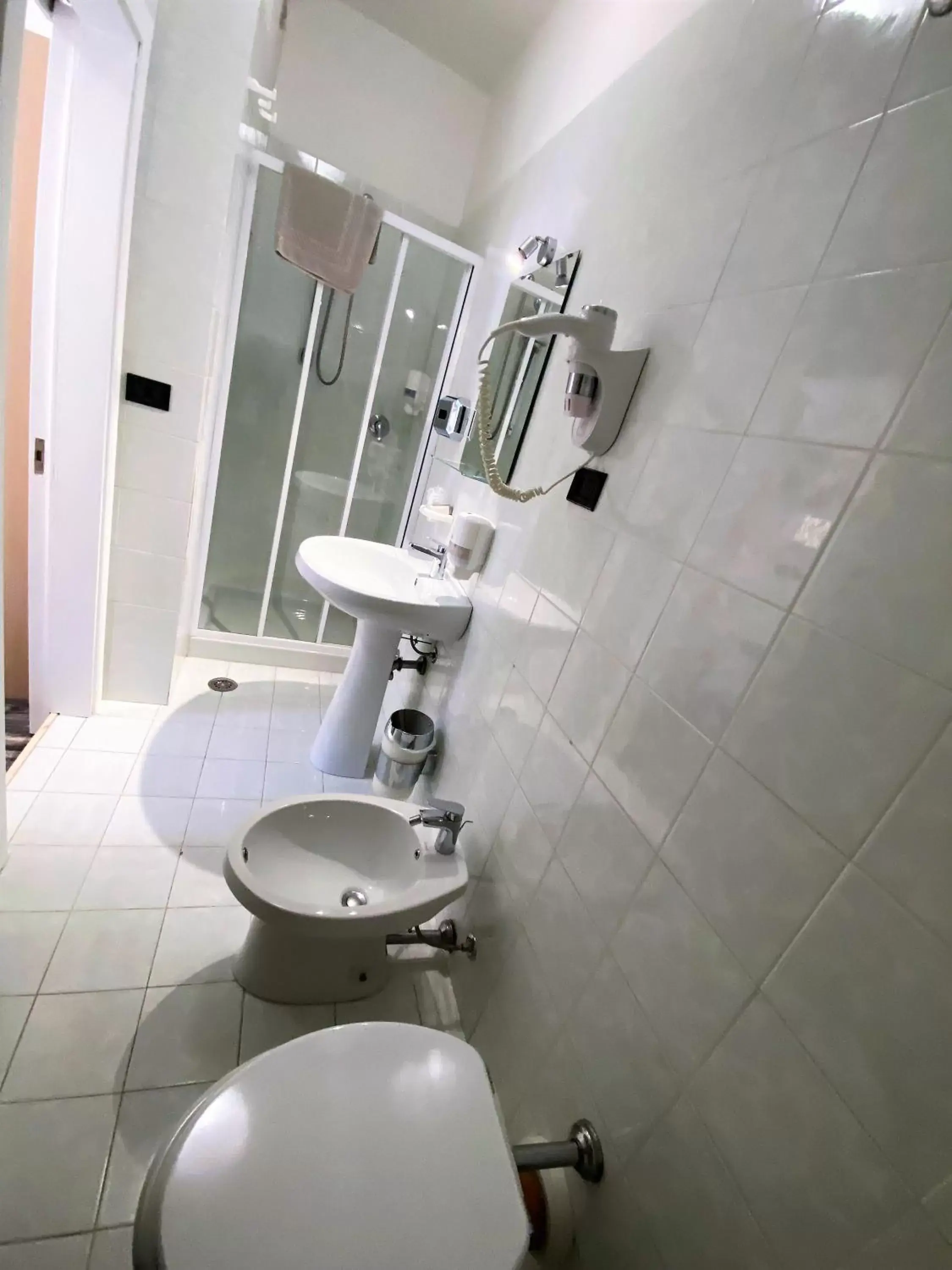 Toilet, Bathroom in Hotel San Francesco e il lupo