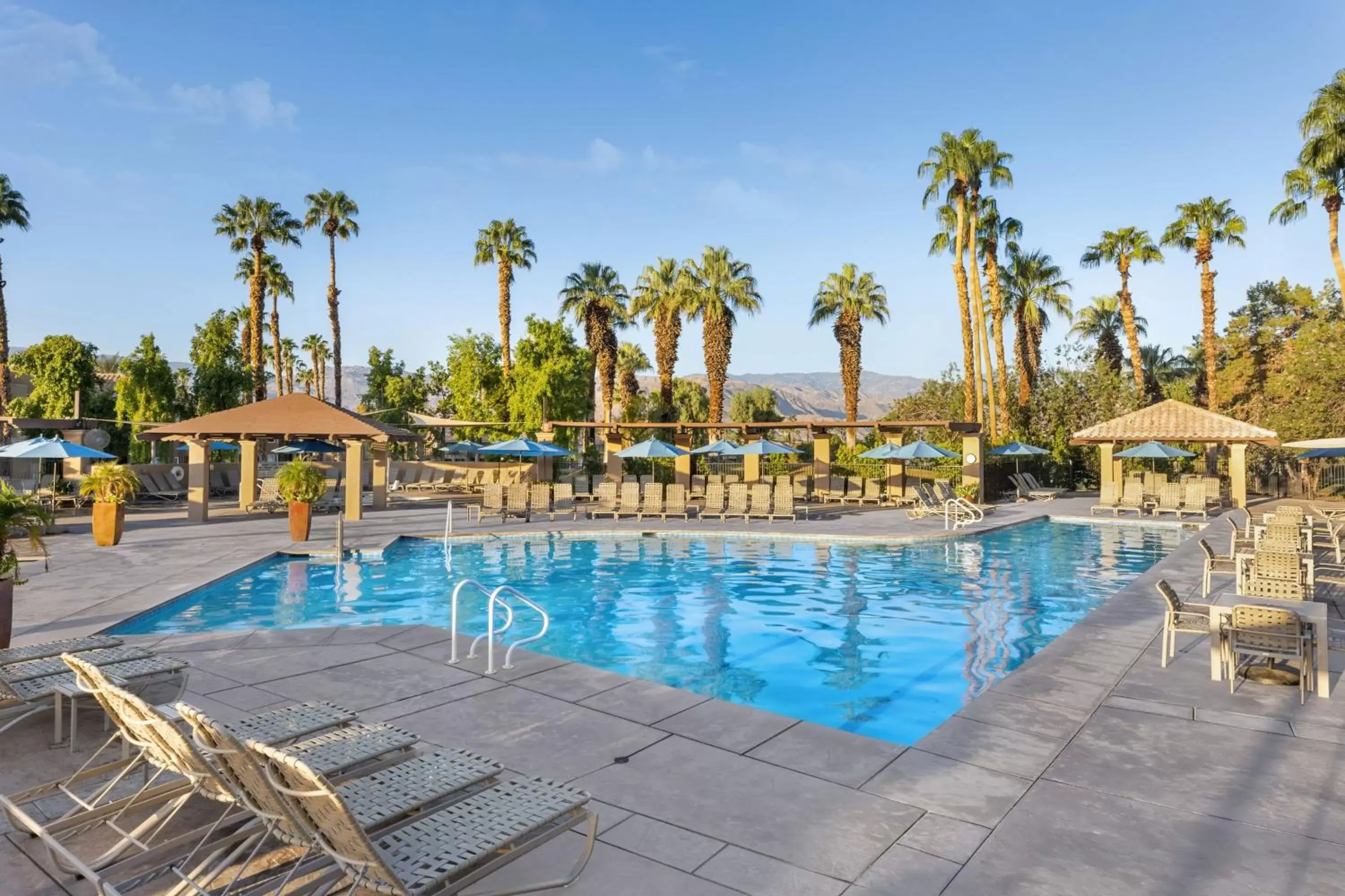 Swimming Pool in Marriott's Desert Springs Villas I