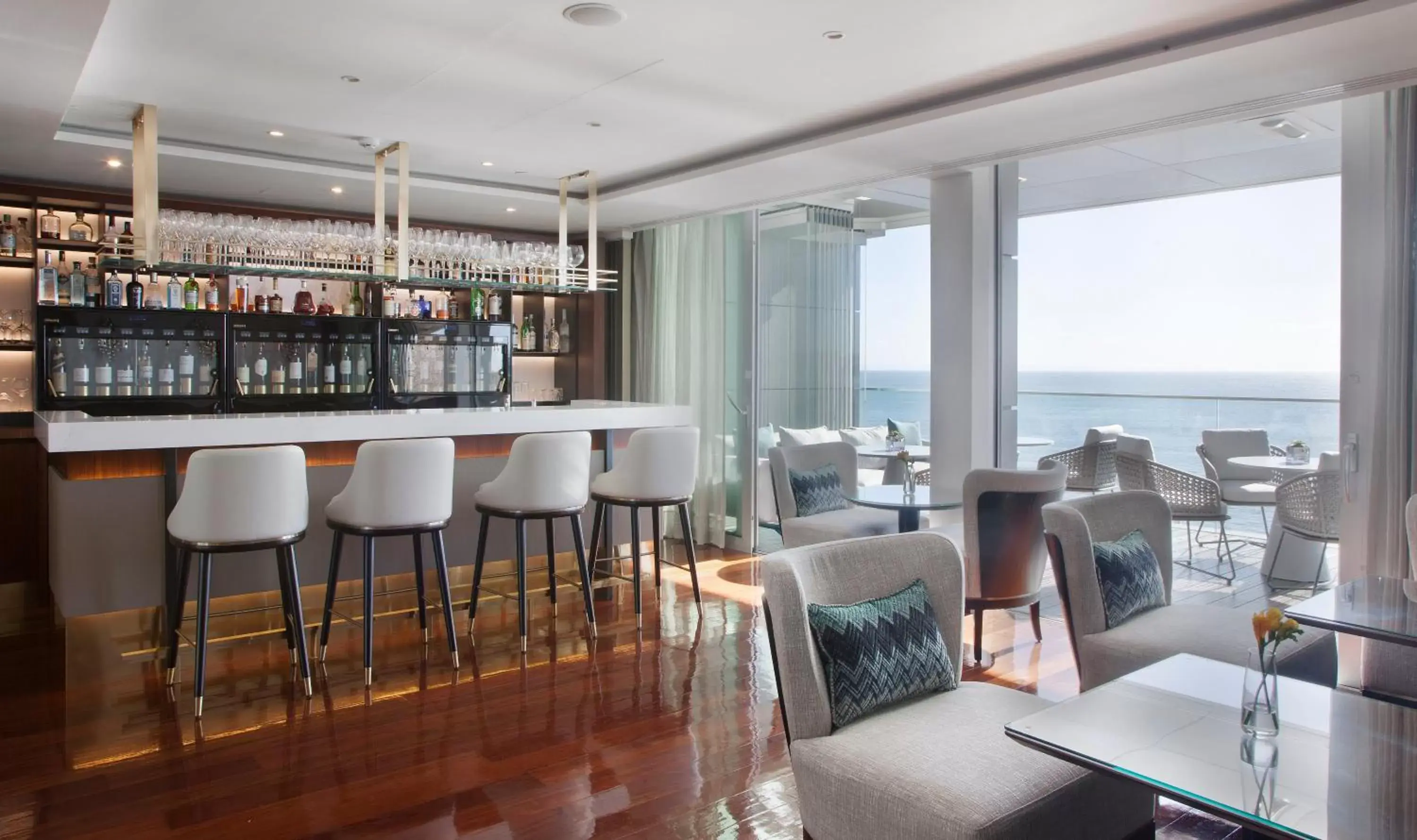 Lounge or bar, Restaurant/Places to Eat in InterContinental Cascais-Estoril, an IHG Hotel