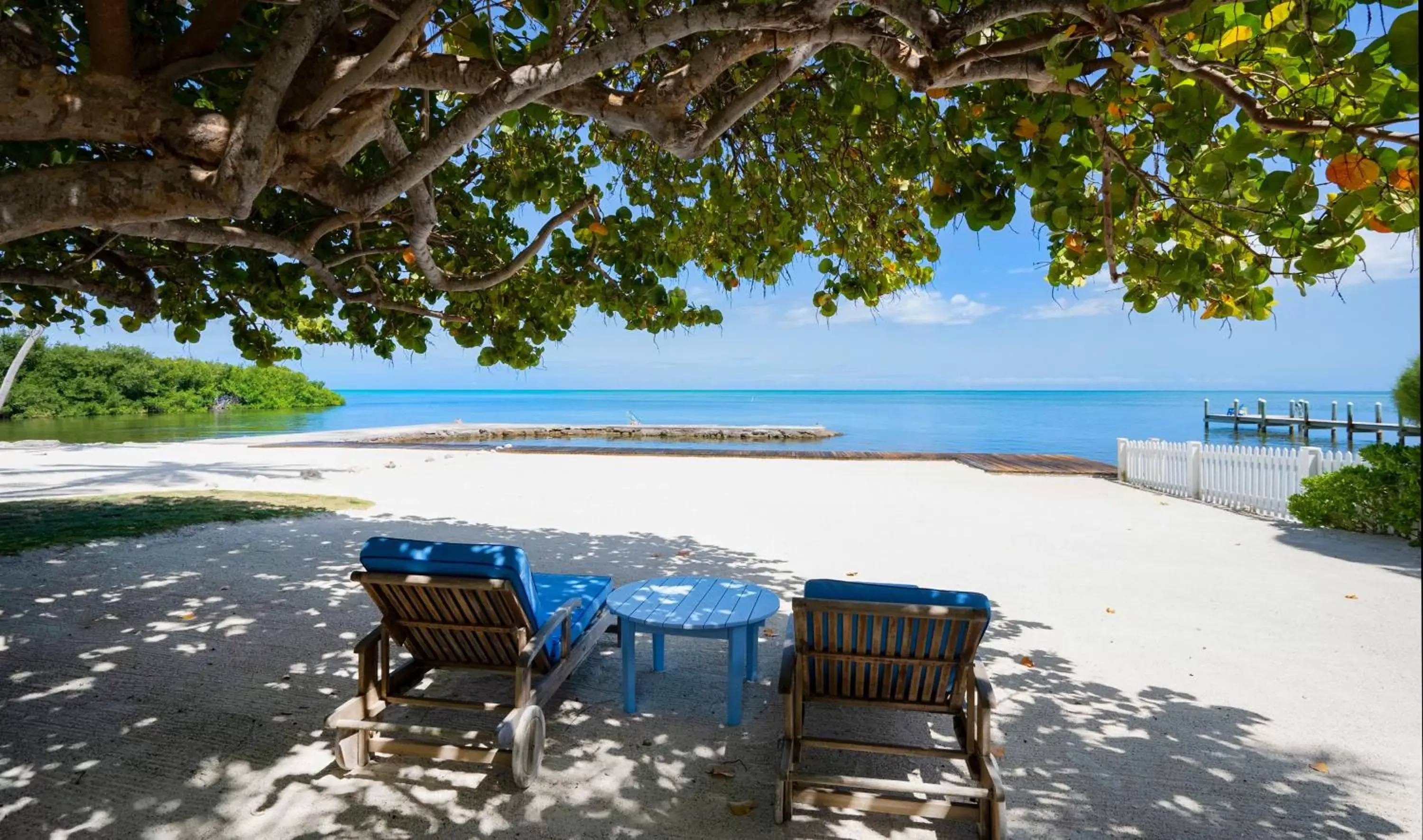 Beach in Pines & Palms Resort