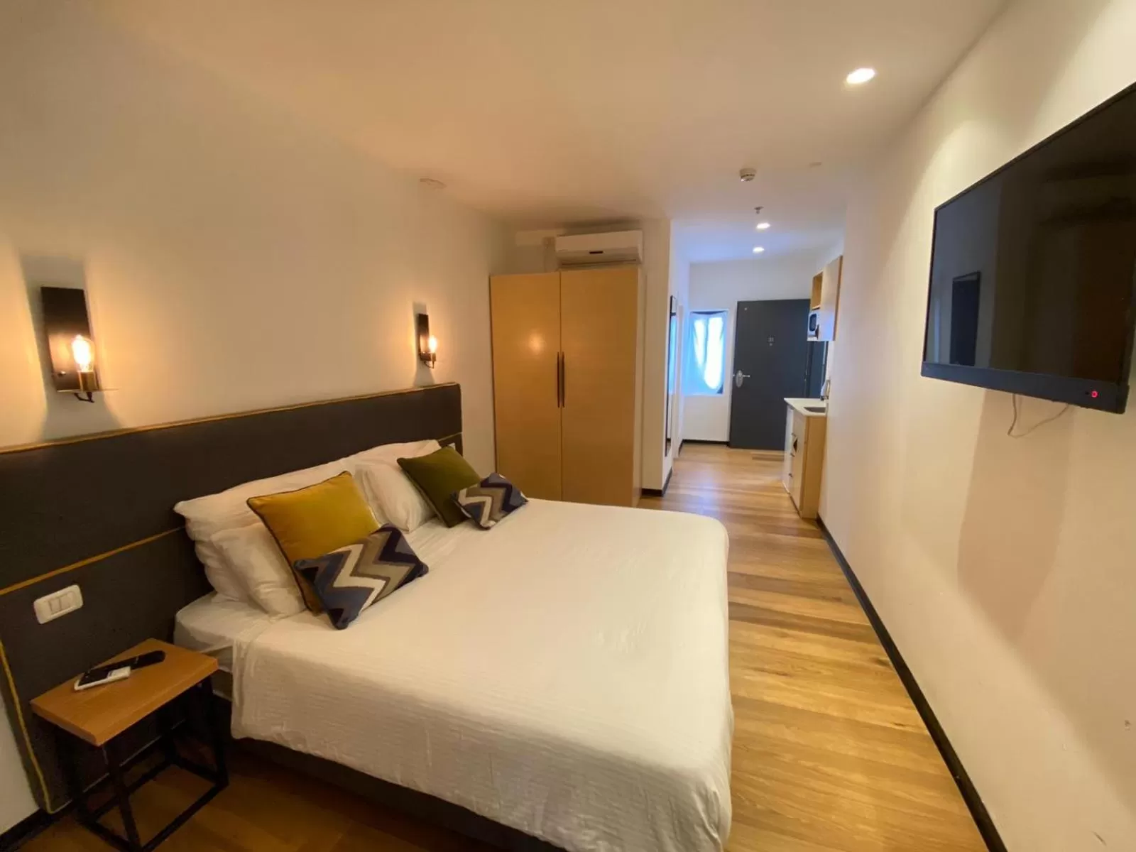 Bed in City Center Jerusalem