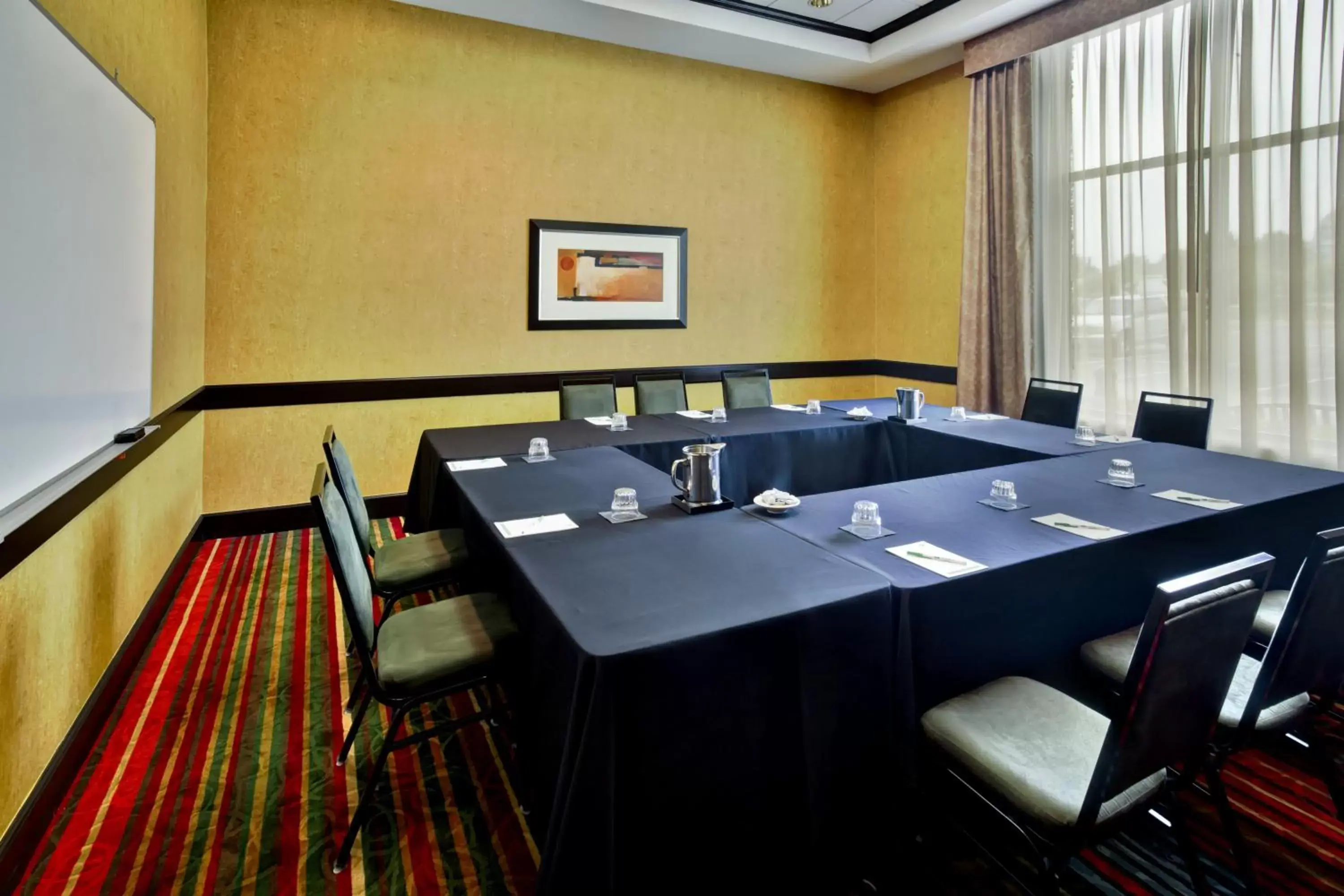 Meeting/conference room in Holiday Inn Hotel & Suites Chicago Northwest - Elgin, an IHG Hotel