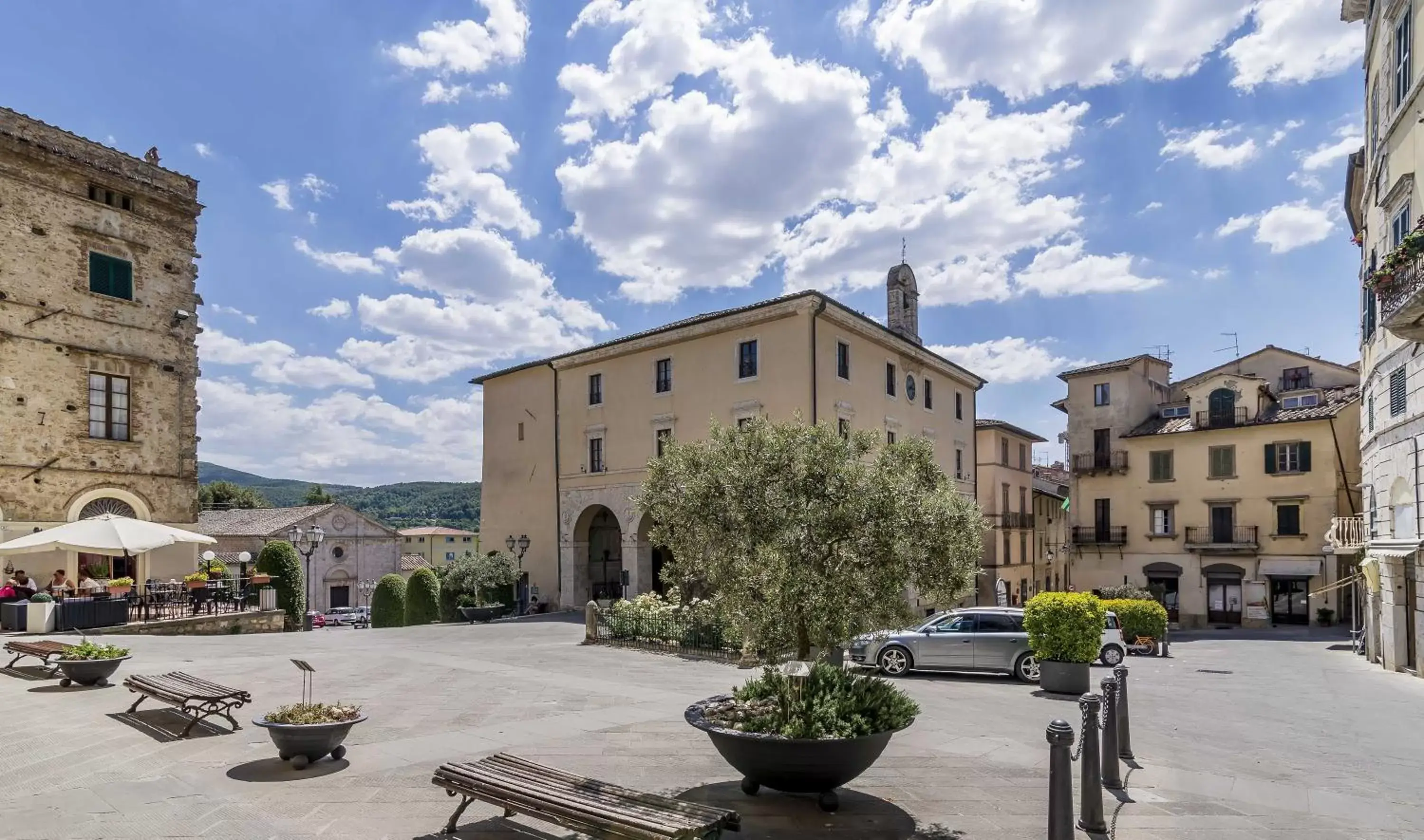 Nearby landmark, Property Building in Palazzo Pio III - Residenza d'epoca