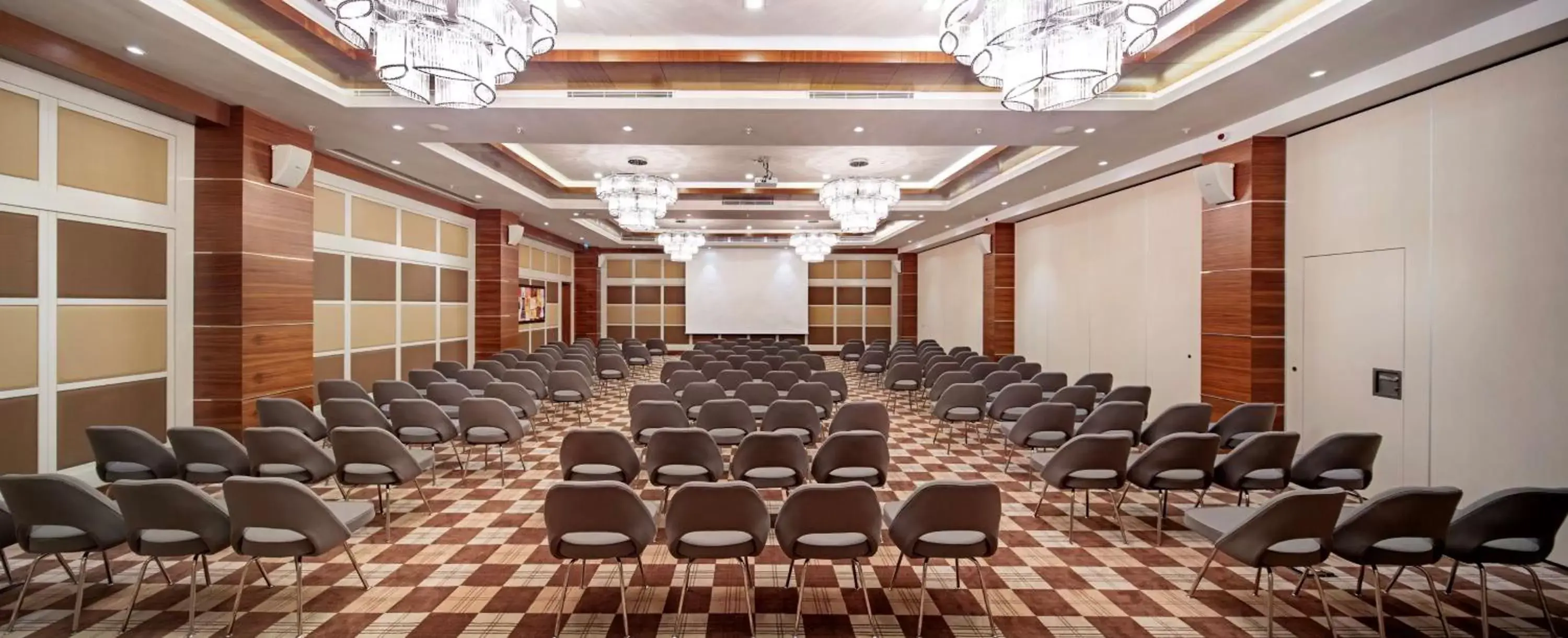 Meeting/conference room in DoubleTree by Hilton Kusadasi