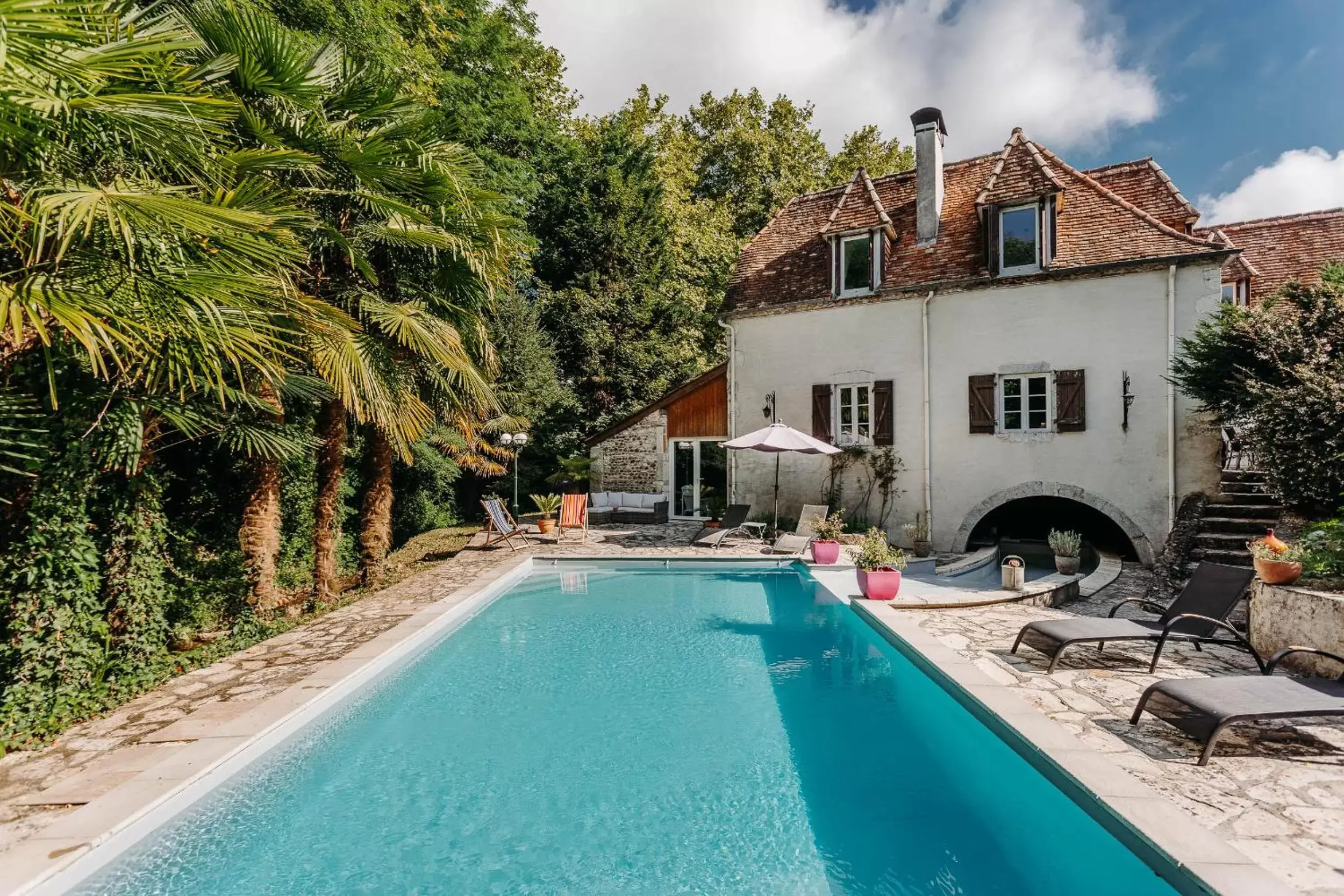 Property building, Swimming Pool in Le moulin des Sens