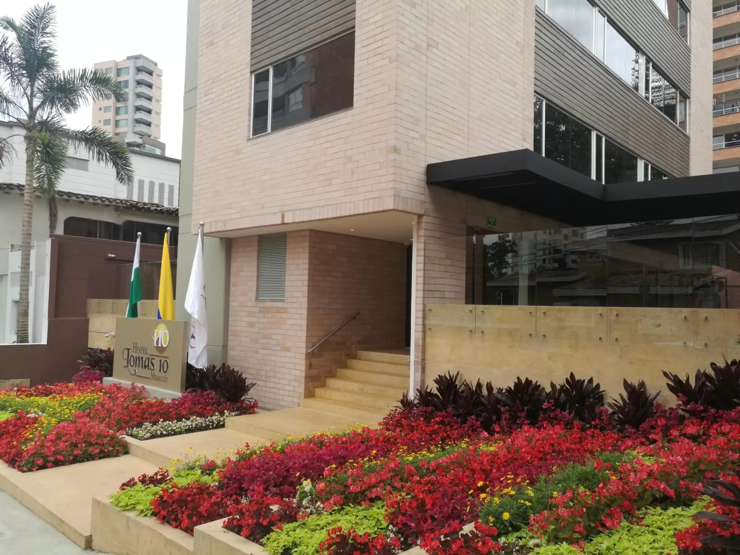 Facade/entrance, Property Building in Hotel Lomas 10