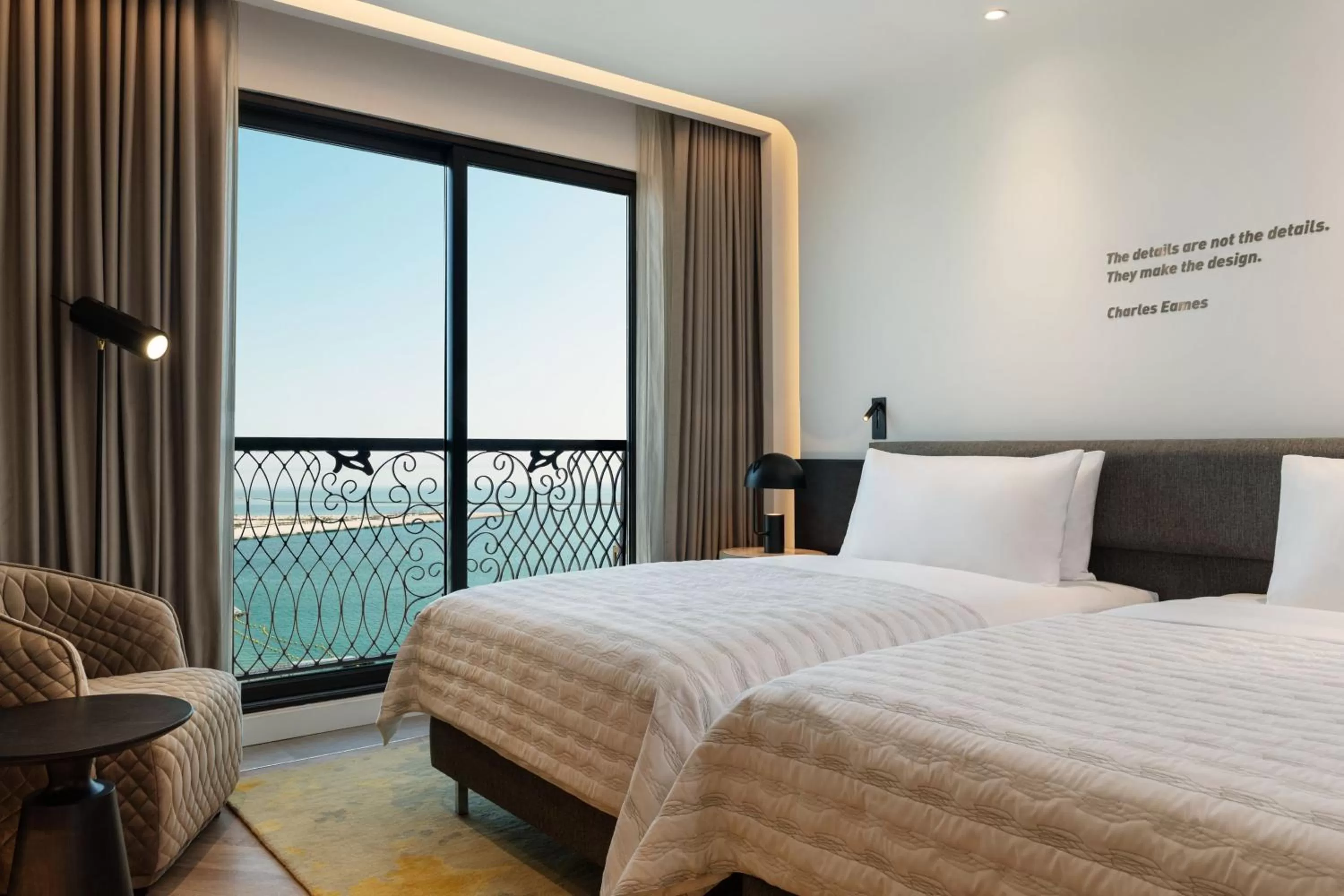 Bedroom, Bed in Le Royal Méridien Place Vendôme Lusail