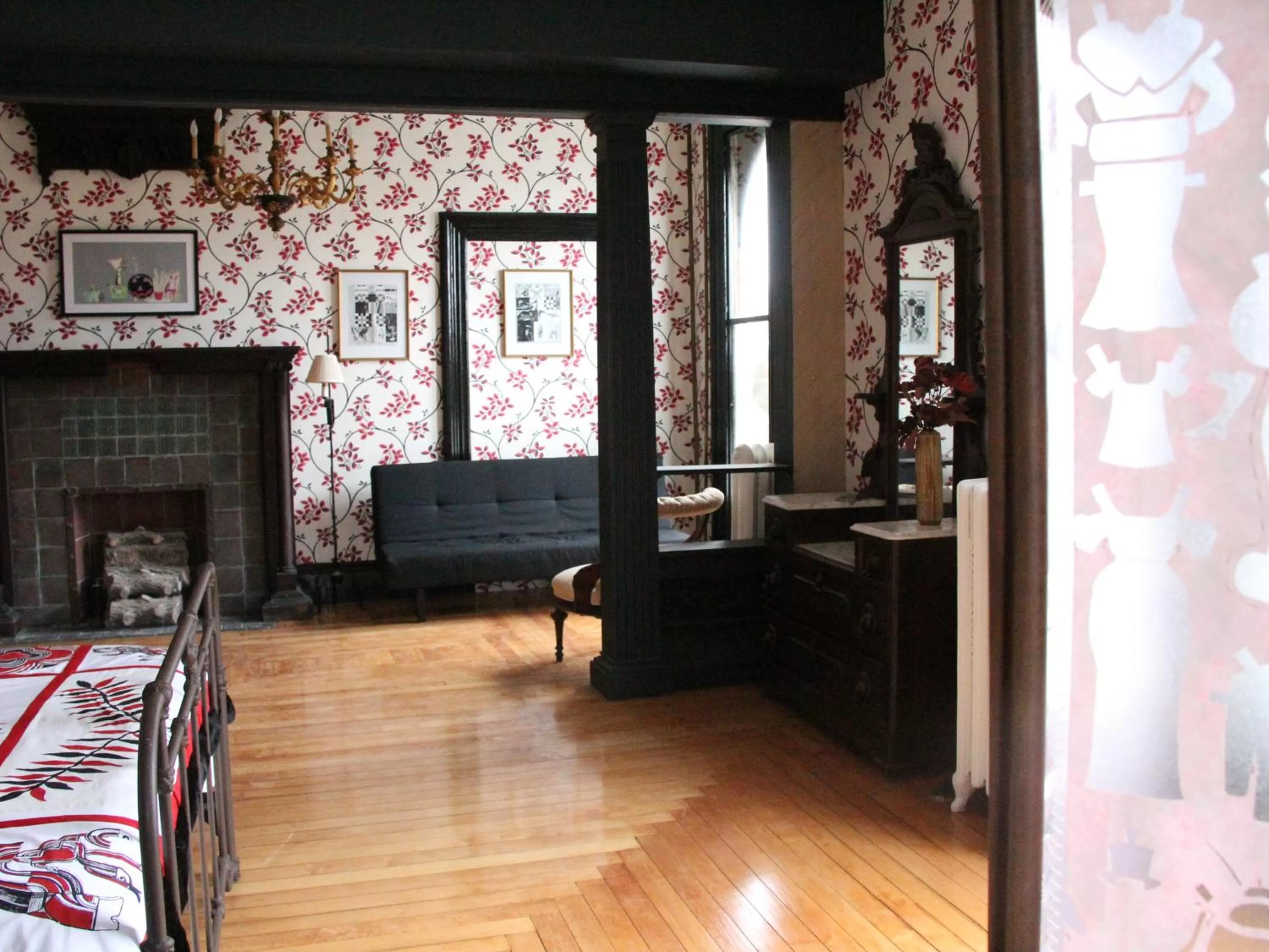 The Wedding Cake House