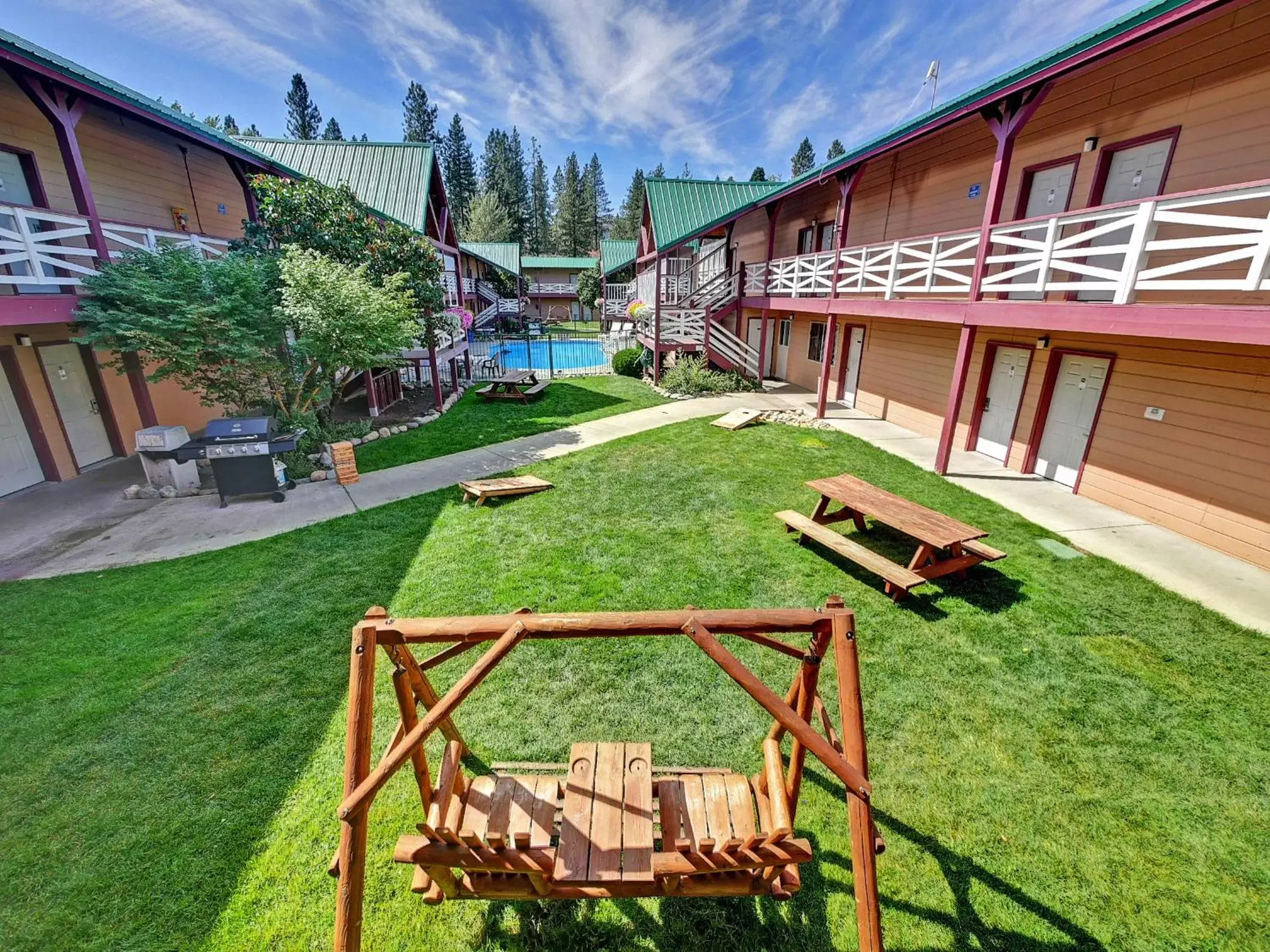 Swimming pool in AbbyCreek Inn Swimming pool in AbbyCreek Inn