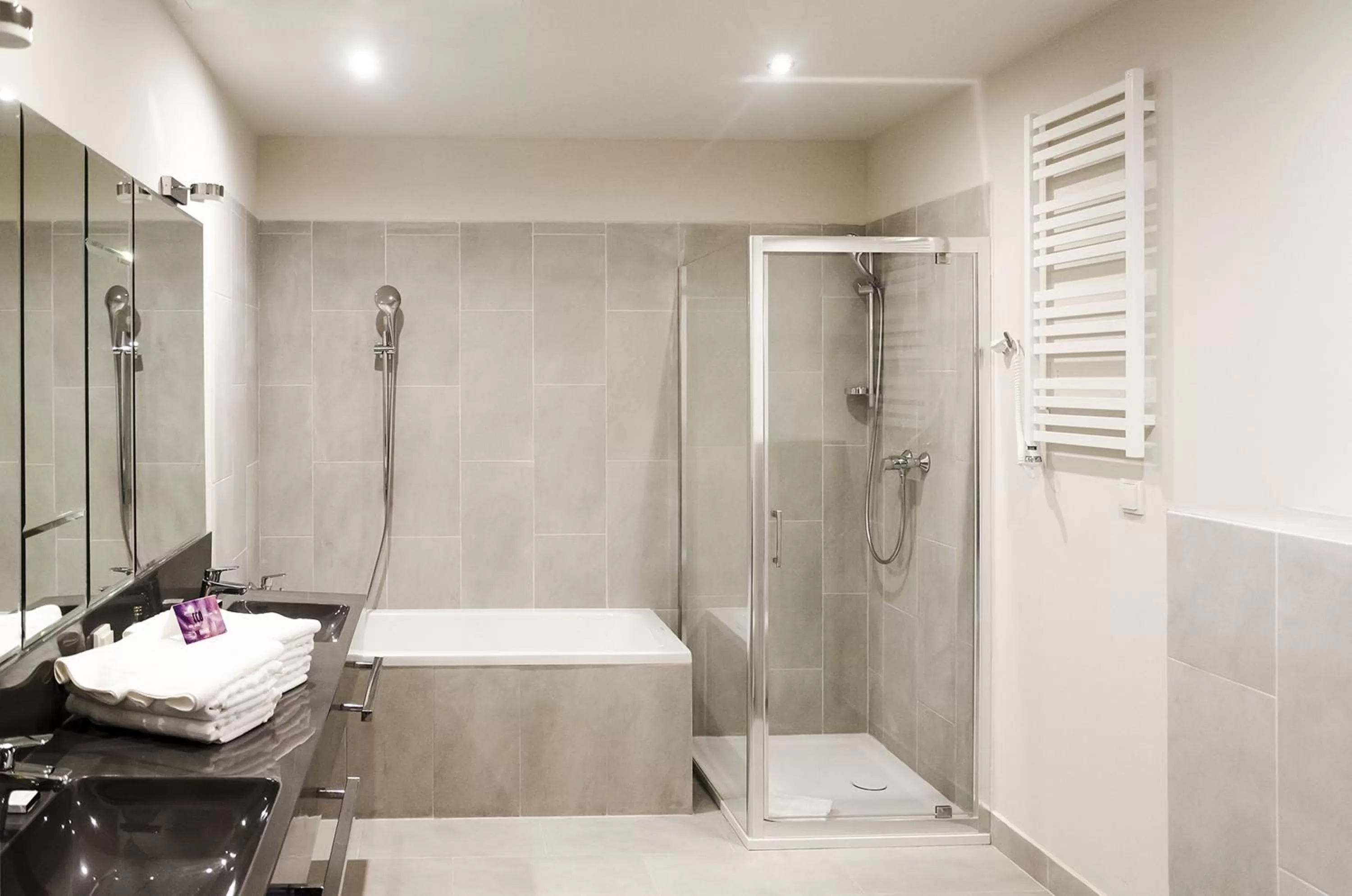 Bathroom in Diune Resort by Zdrojowa