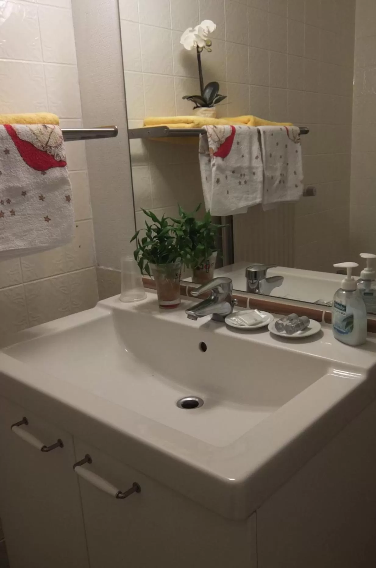 Bathroom in Mei Hôtel-Restaurant