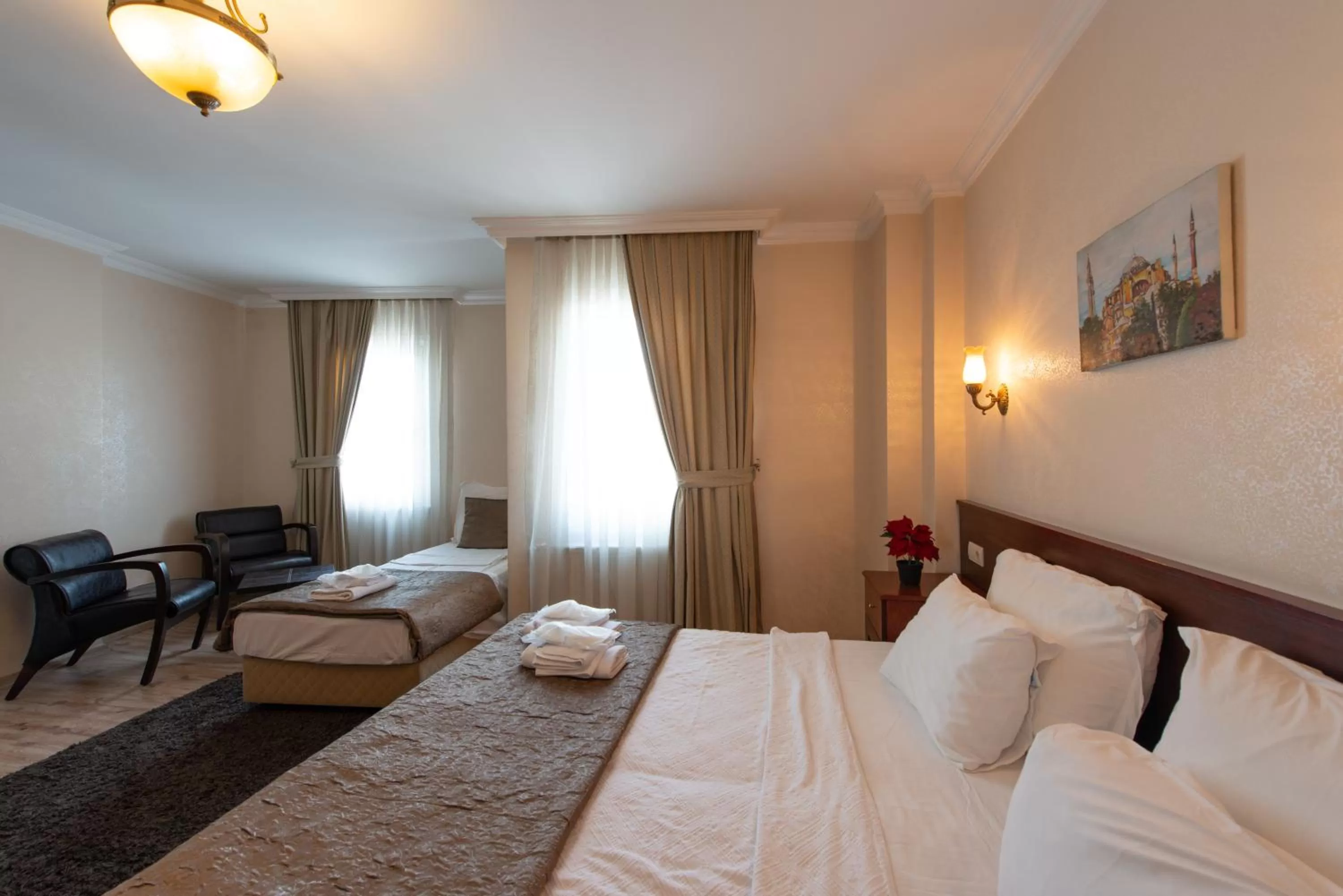 Photo of the whole room, Bed in Sultanahmet Cesme Hotel