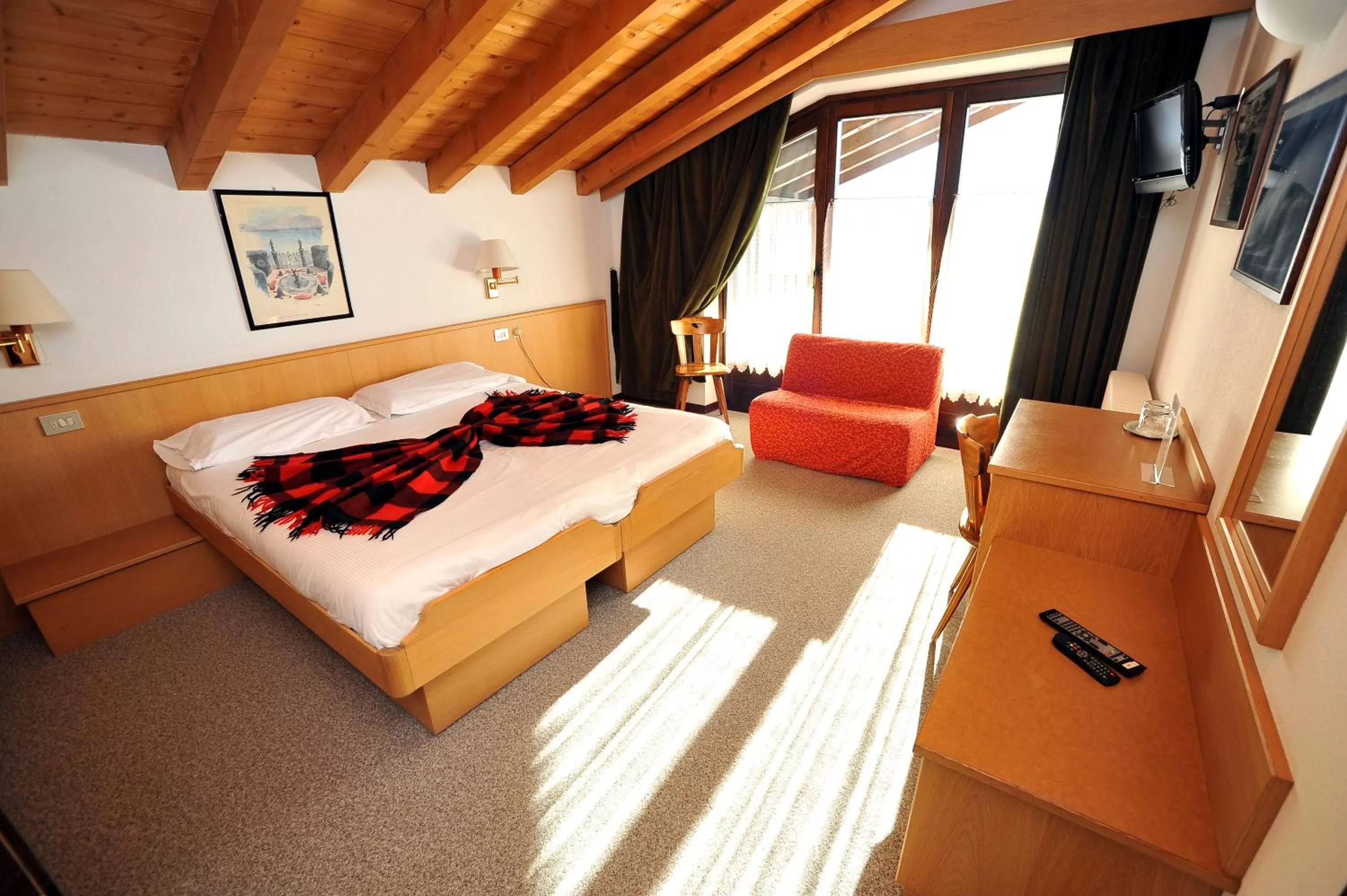 Photo of the whole room, Bed in Hotel Derby