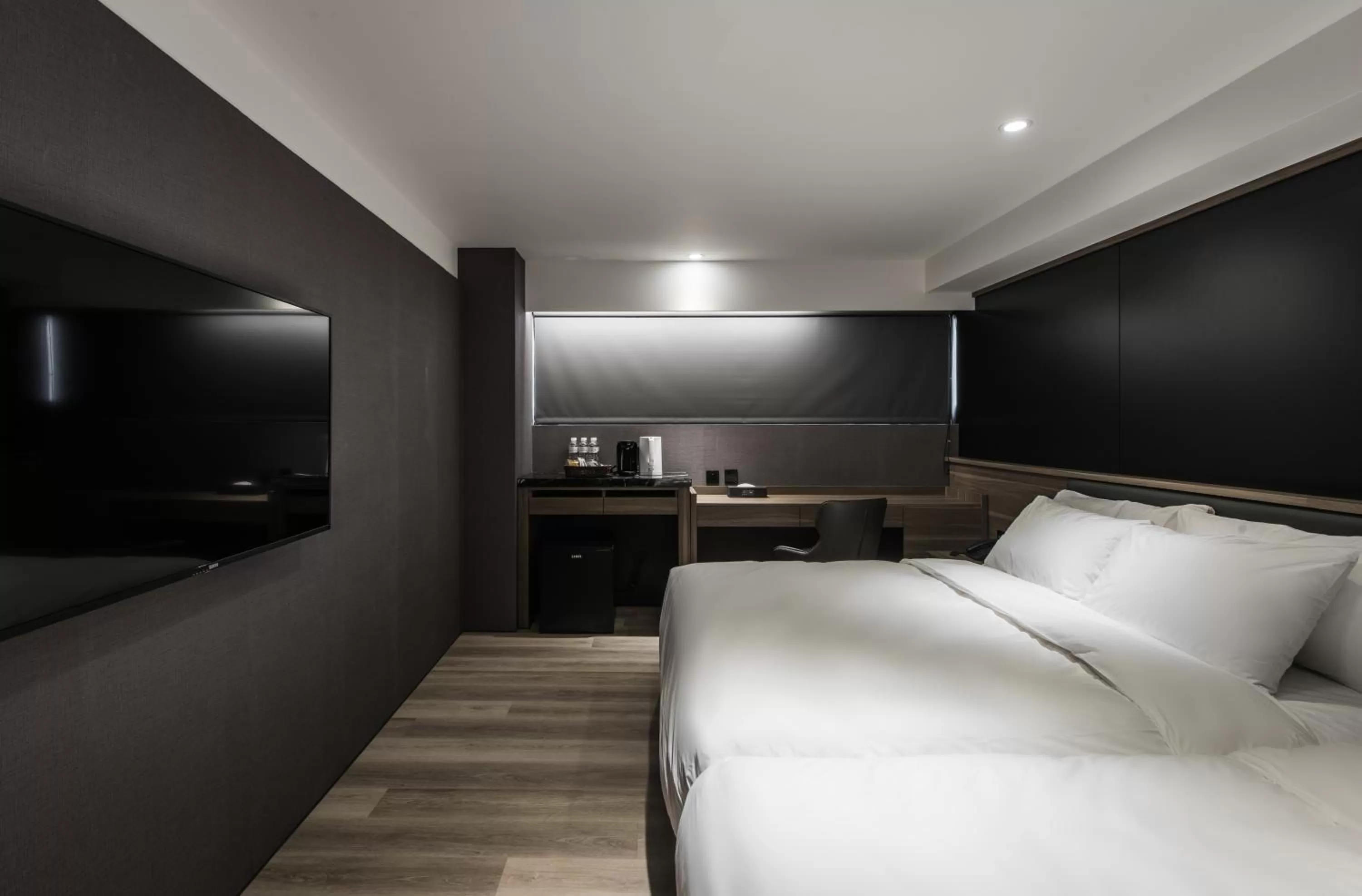 Bed in Autumn Willow Hotel