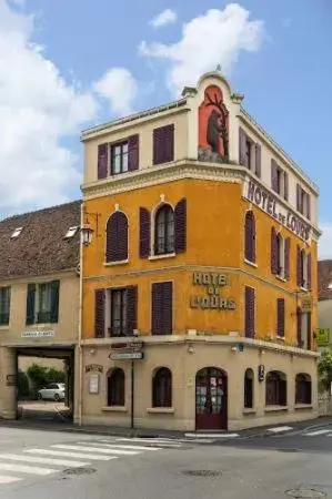 Property Building in Hôtel de l'Ours