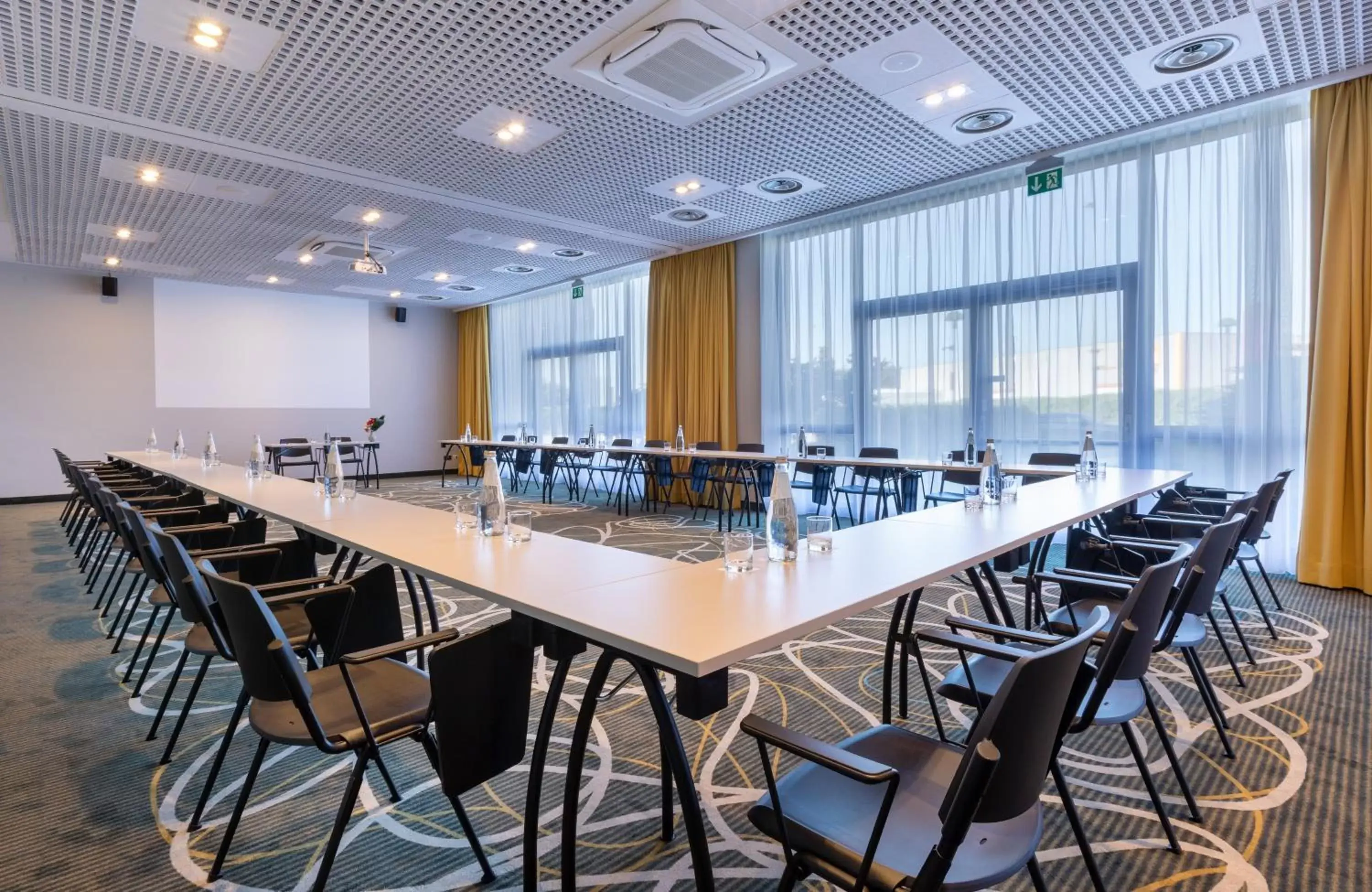 Meeting/conference room in Leonardo Hotel Verona