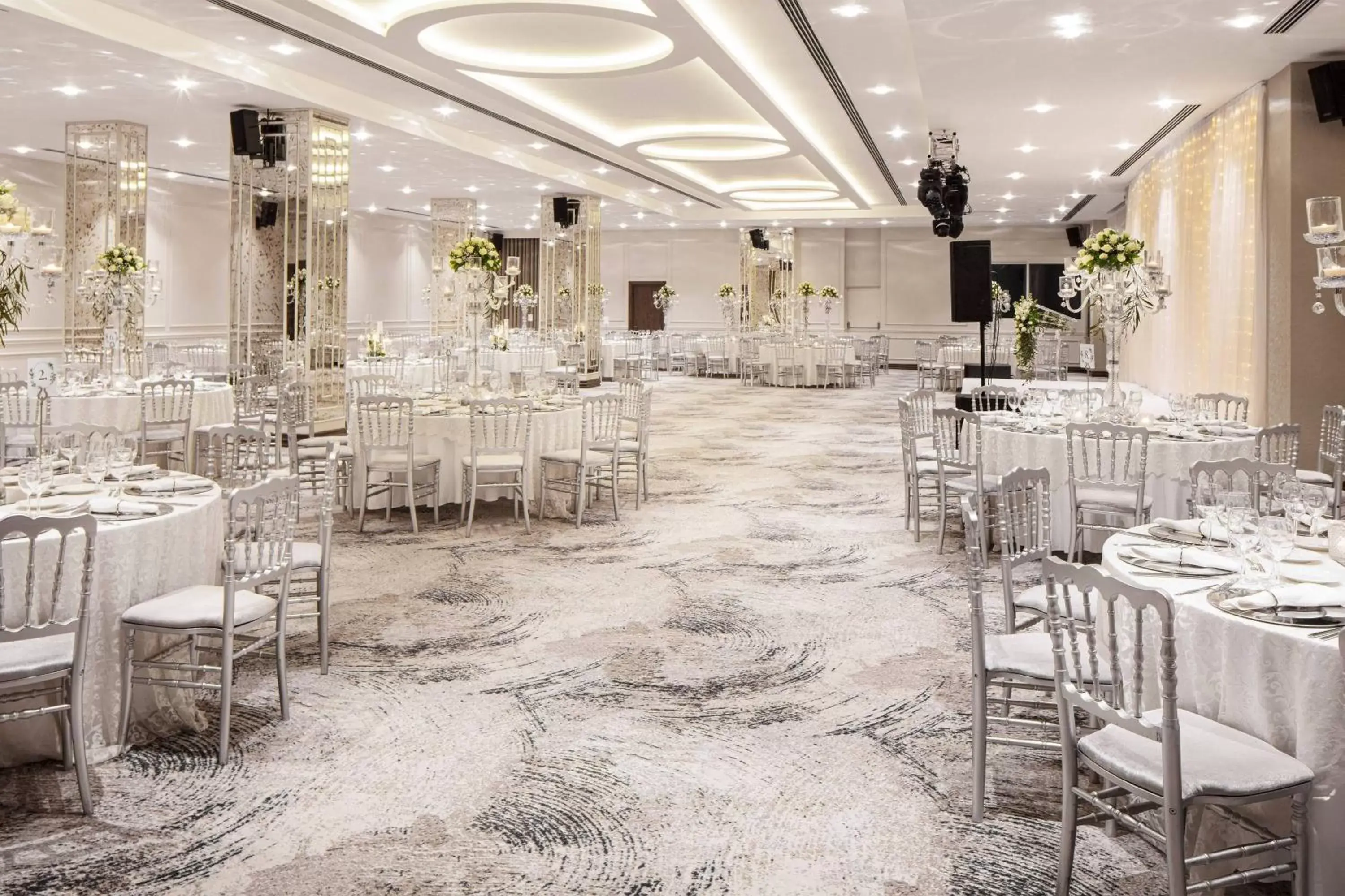 Banquet/Function facilities, Restaurant/Places to Eat in Delta Hotels by Marriott Istanbul Kagithane