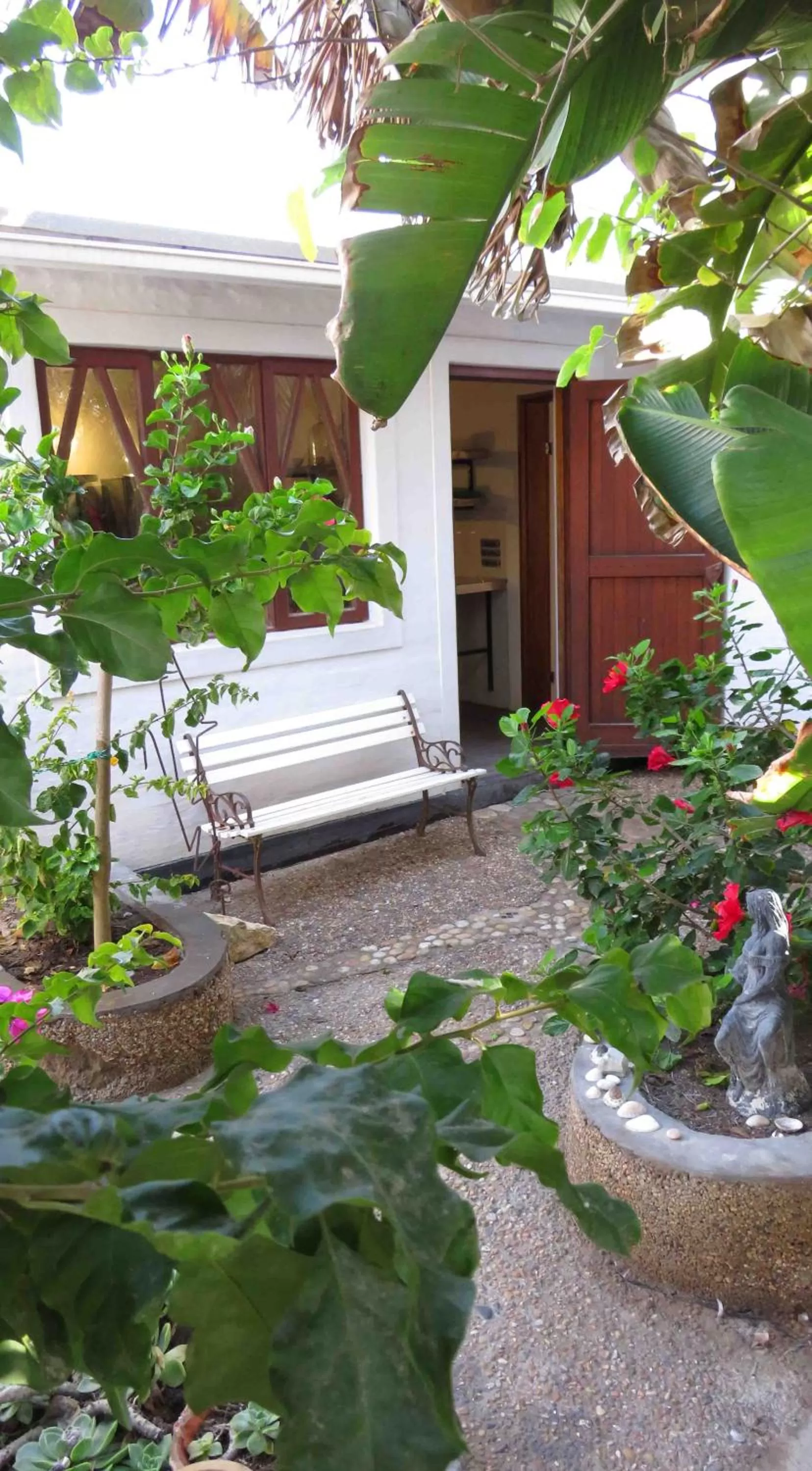 Alternative Space B & B