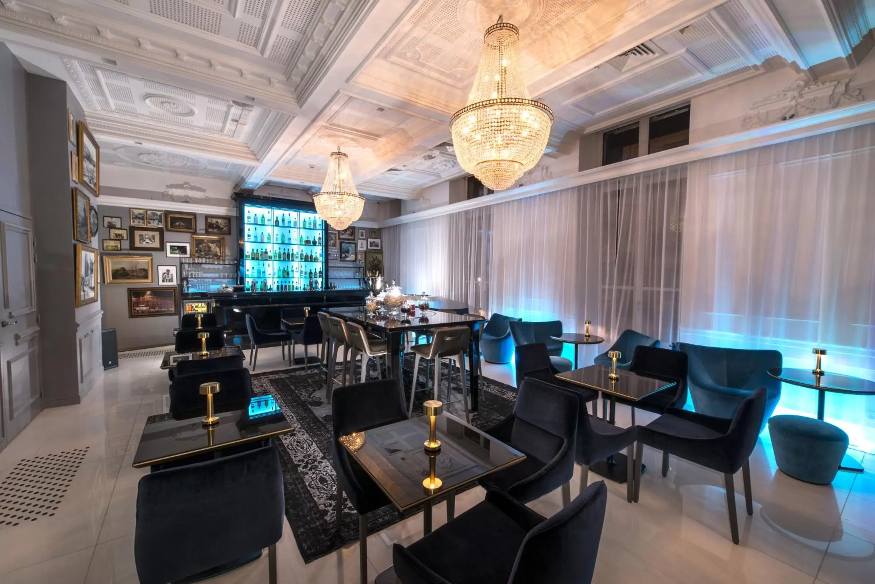 Lounge or bar, Restaurant/Places to Eat in Vertigo, a Member of Design Hotels