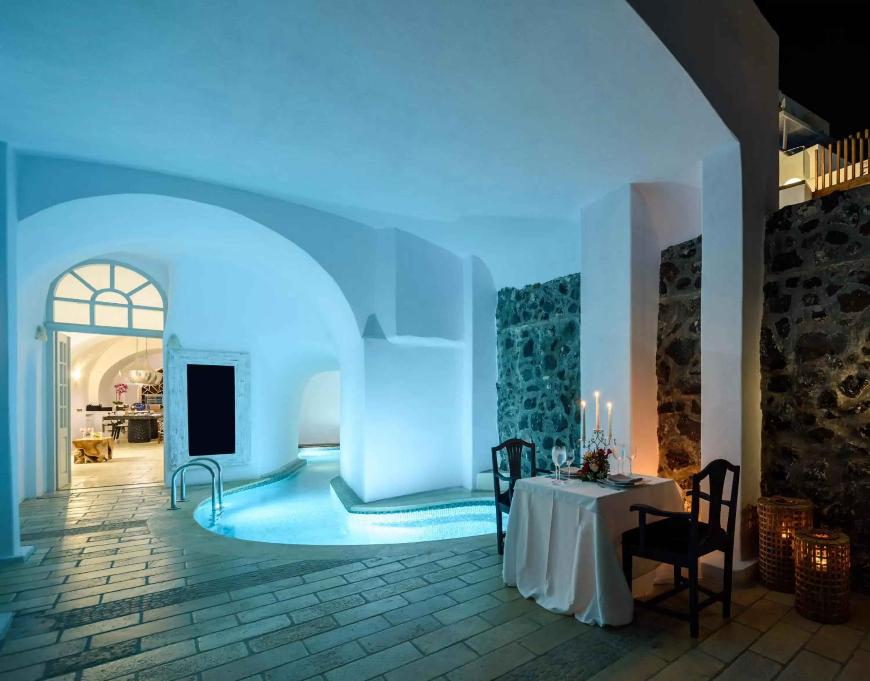 Hot Tub in Nefeles Luxury Suites