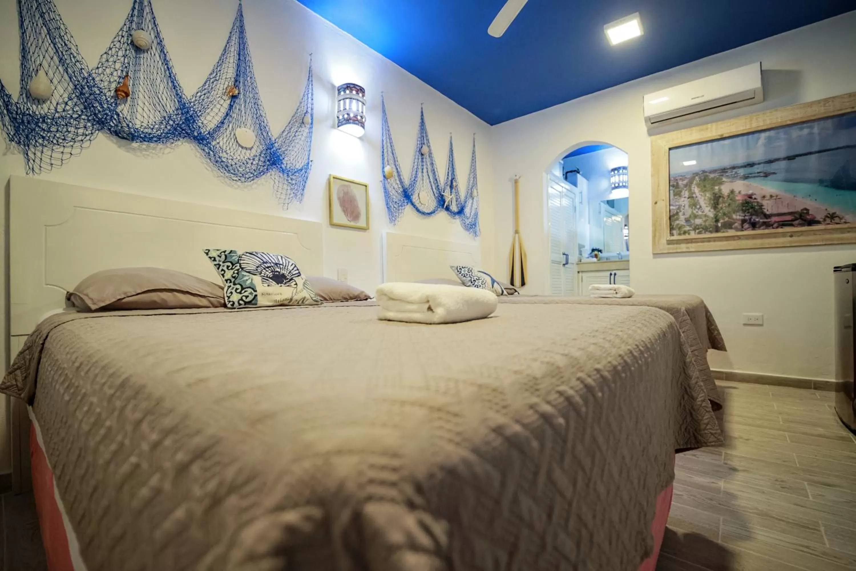 Photo of the whole room, Bed in Casa María