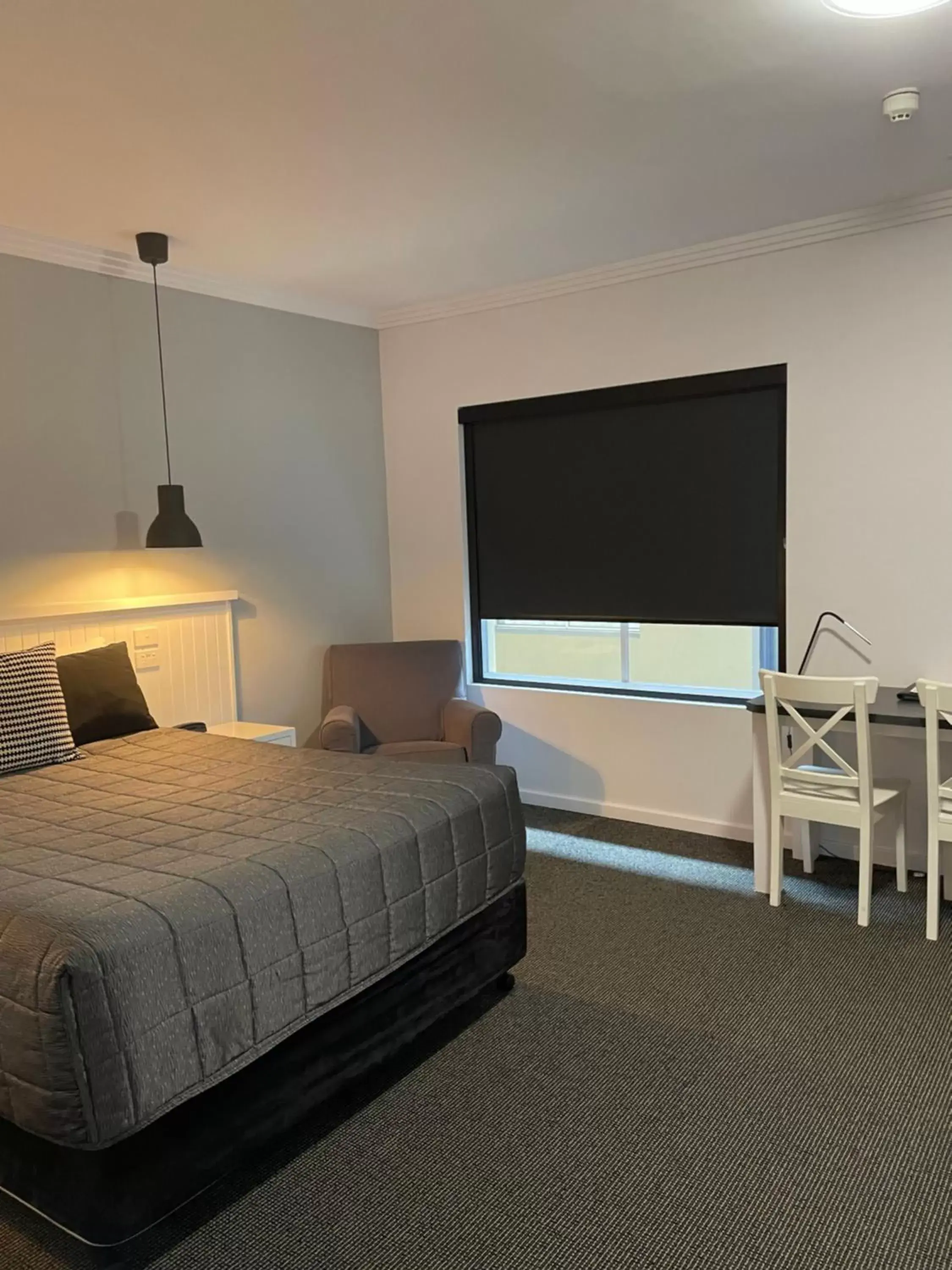 Bedroom, Bed in Noah's Mid City Motor Inn Muswellbrook
