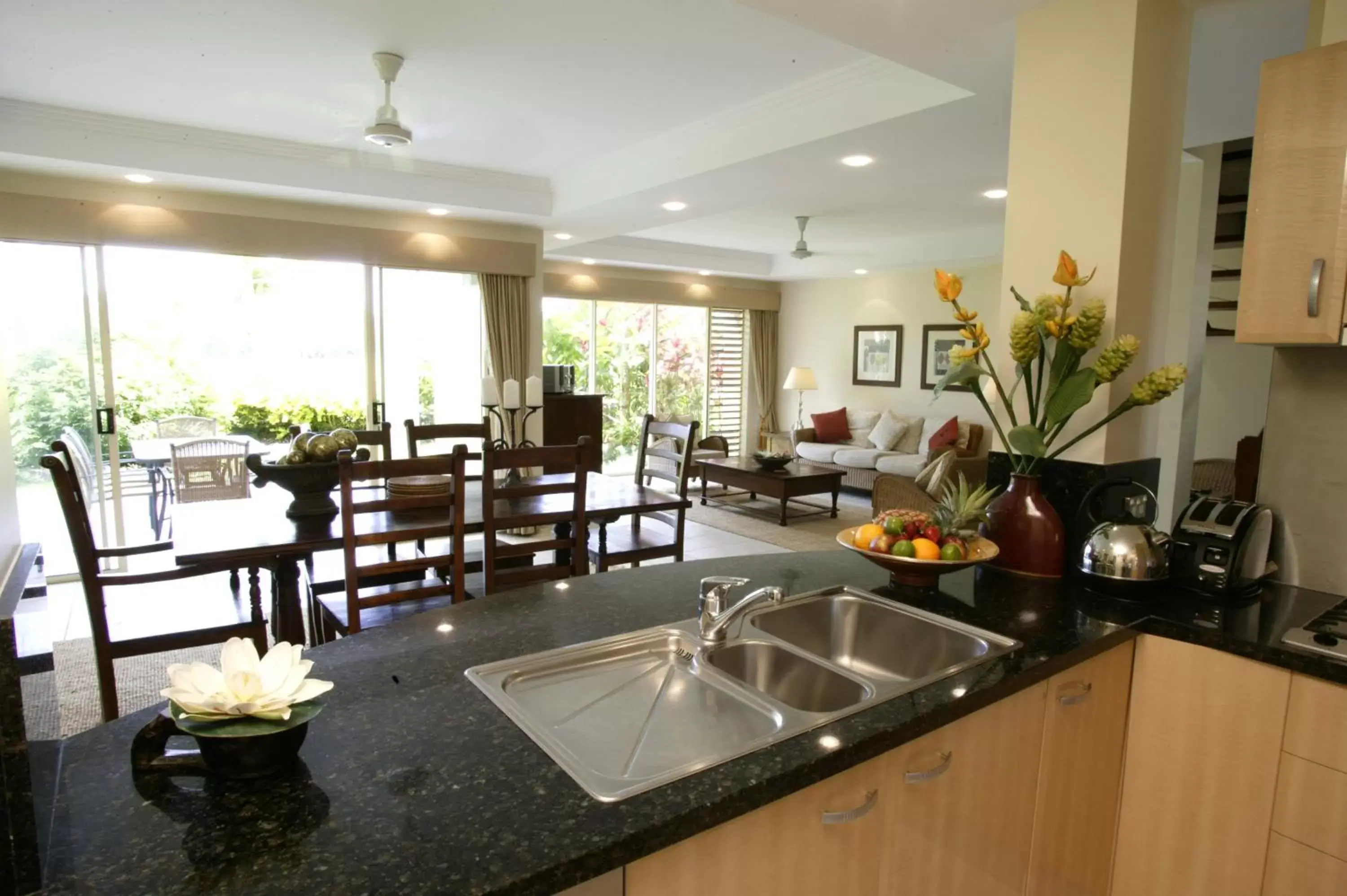 Kitchen or kitchenette in Paradise Links Resort Port Douglas