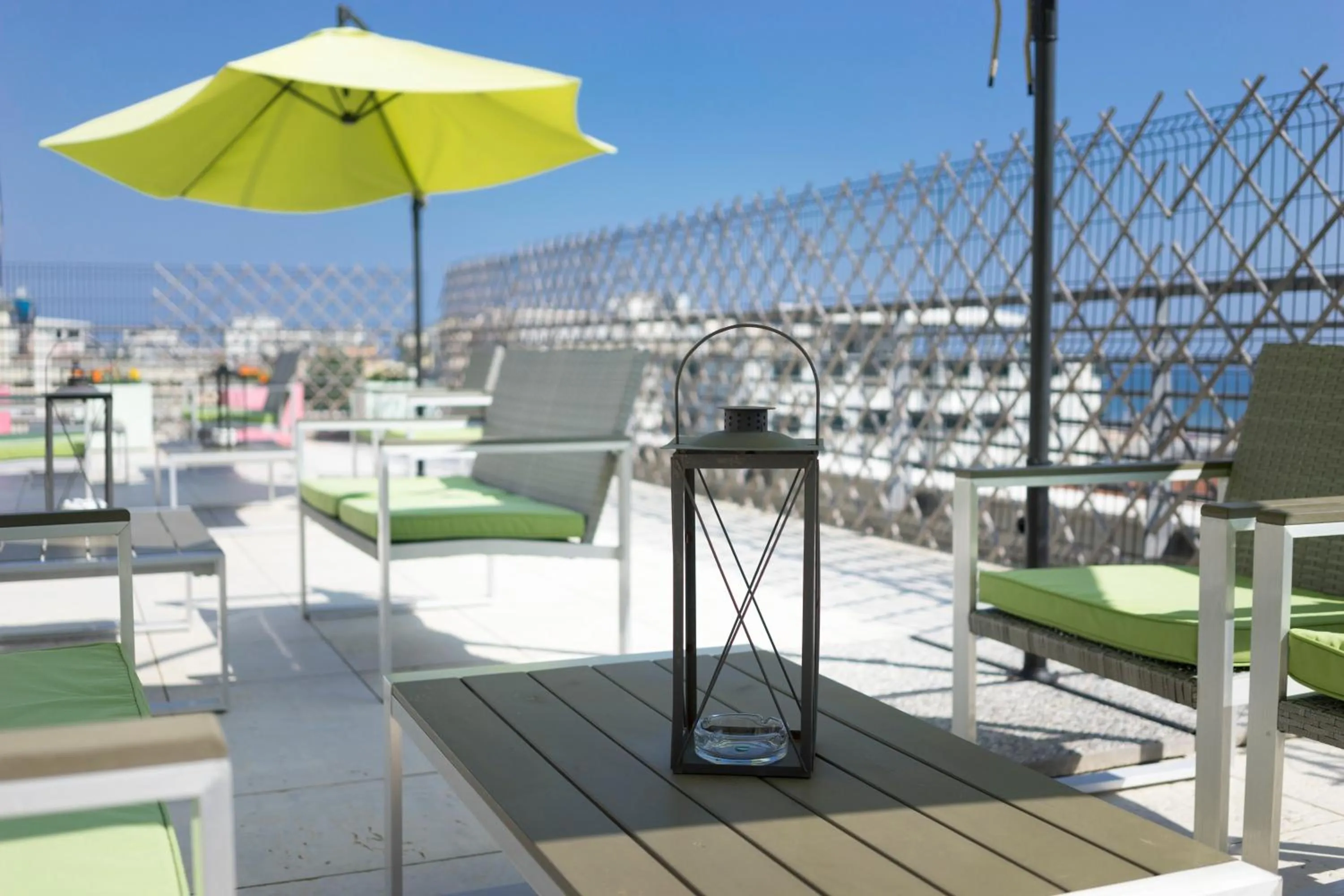 Garden in Club Meeting Hotel