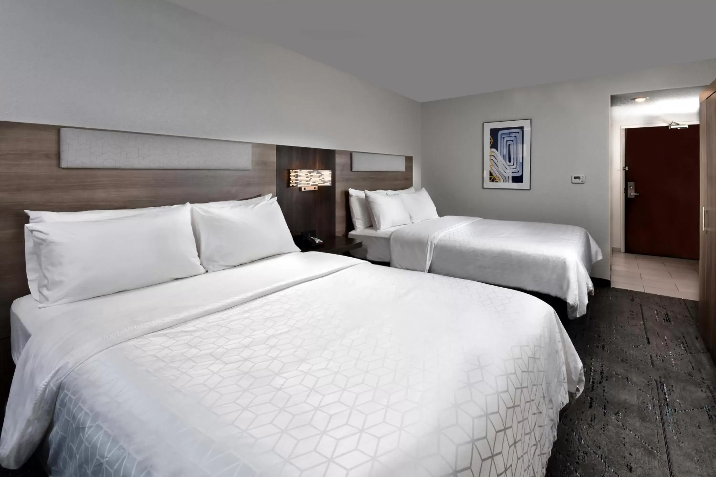 Photo of the whole room, Bed in Holiday Inn Express Richmond I-64 Short Pump Area, an IHG Hotel