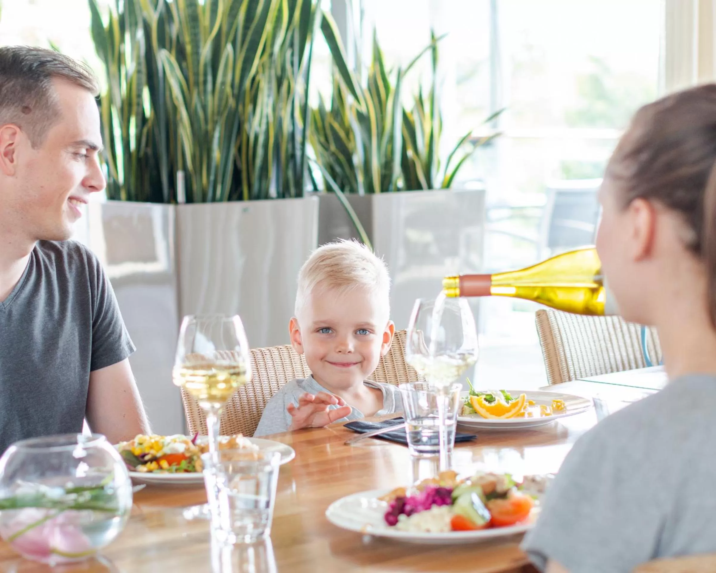 Restaurant/places to eat in Kultaranta Resort