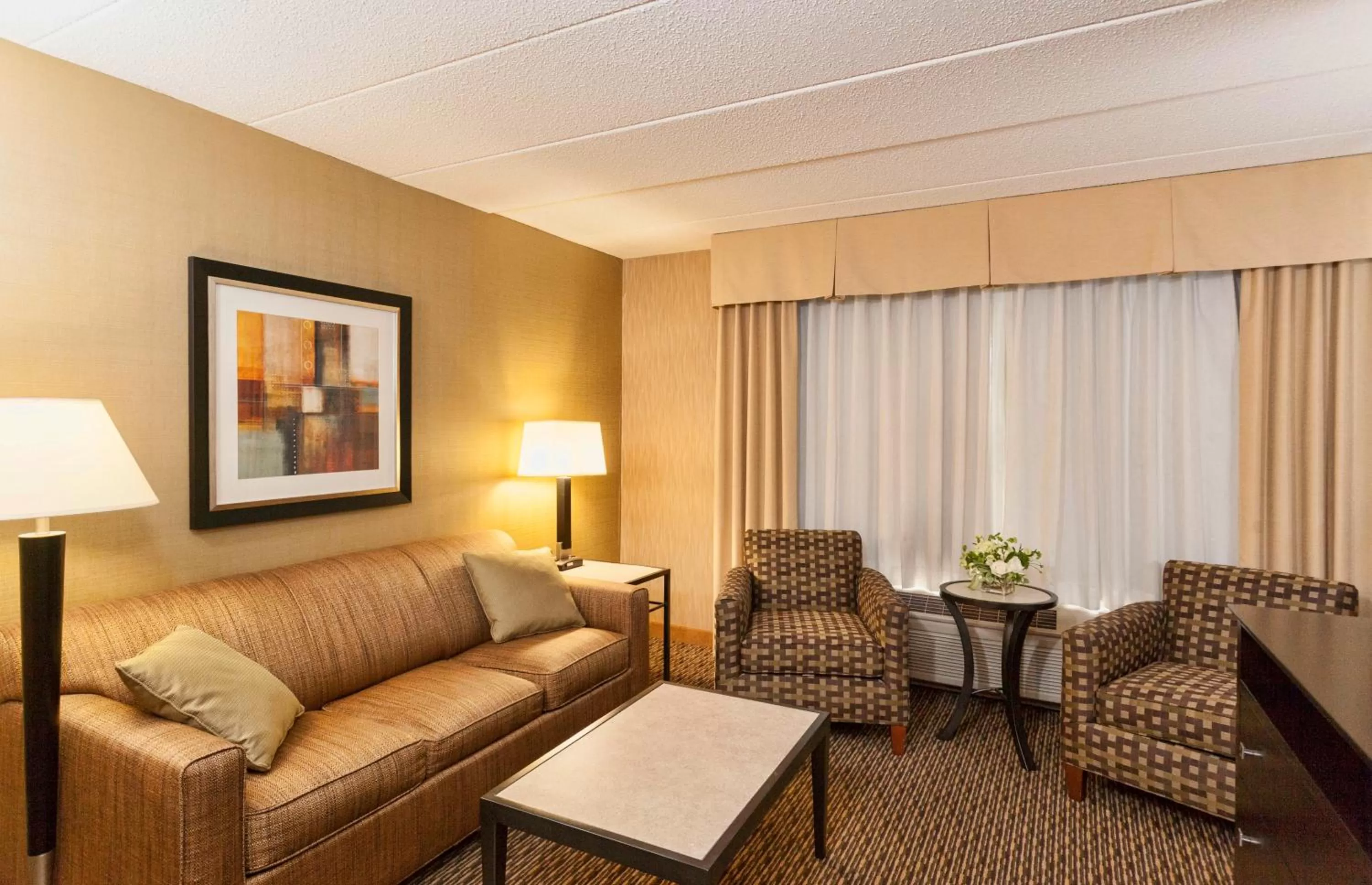 Living room, Seating Area in The Inn on Lake Superior