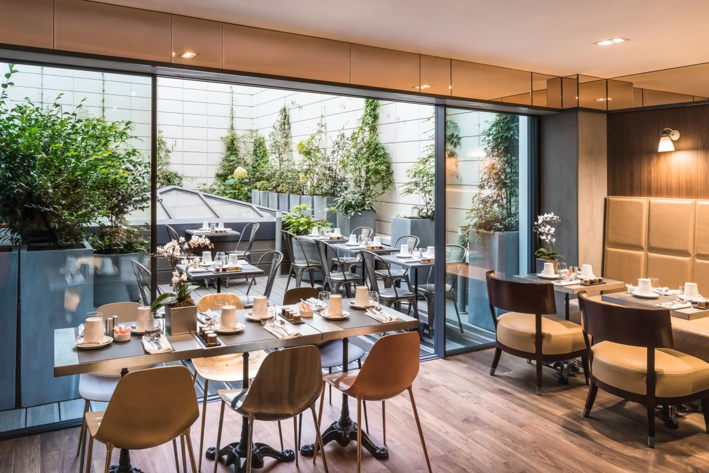 Restaurant/places to eat in Boutet Bastille Hotel Paris - MGallery Collection