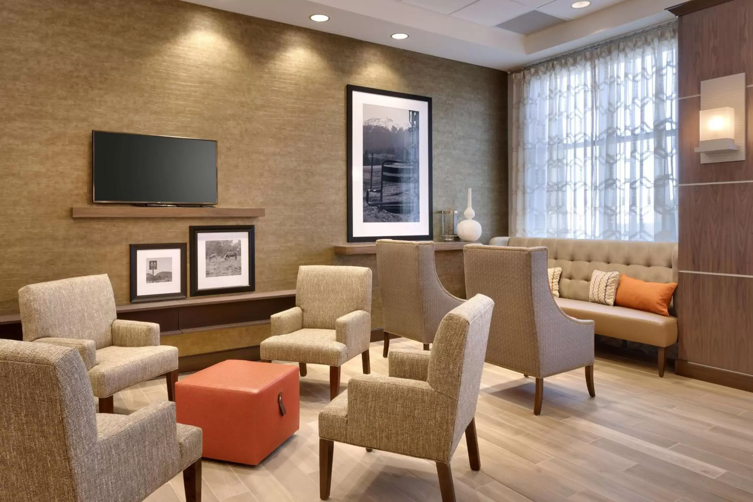 Lobby or reception, Seating Area in Hampton Inn & Suites Rexburg