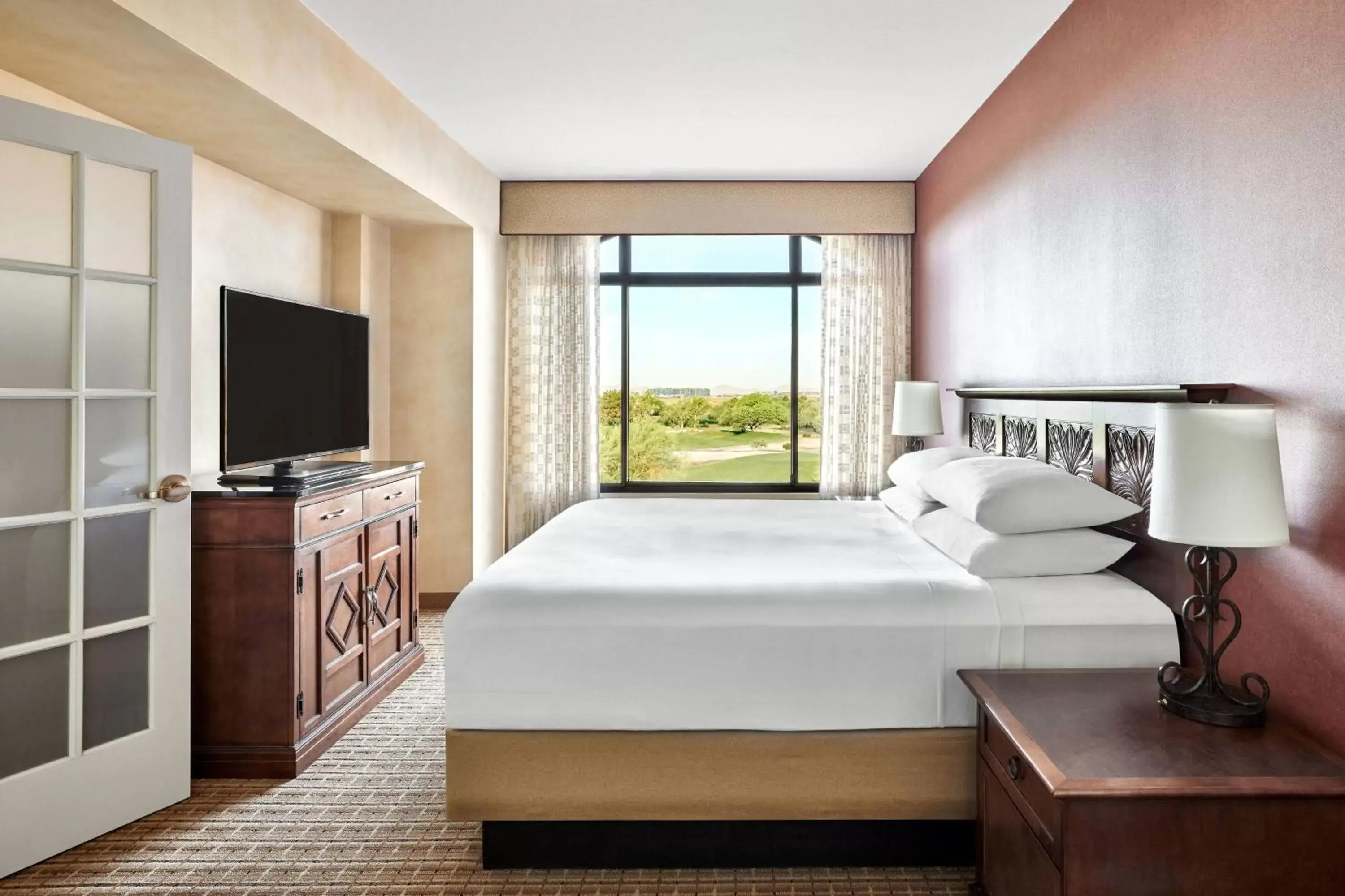 Bedroom in Scottsdale Marriott at McDowell Mountains