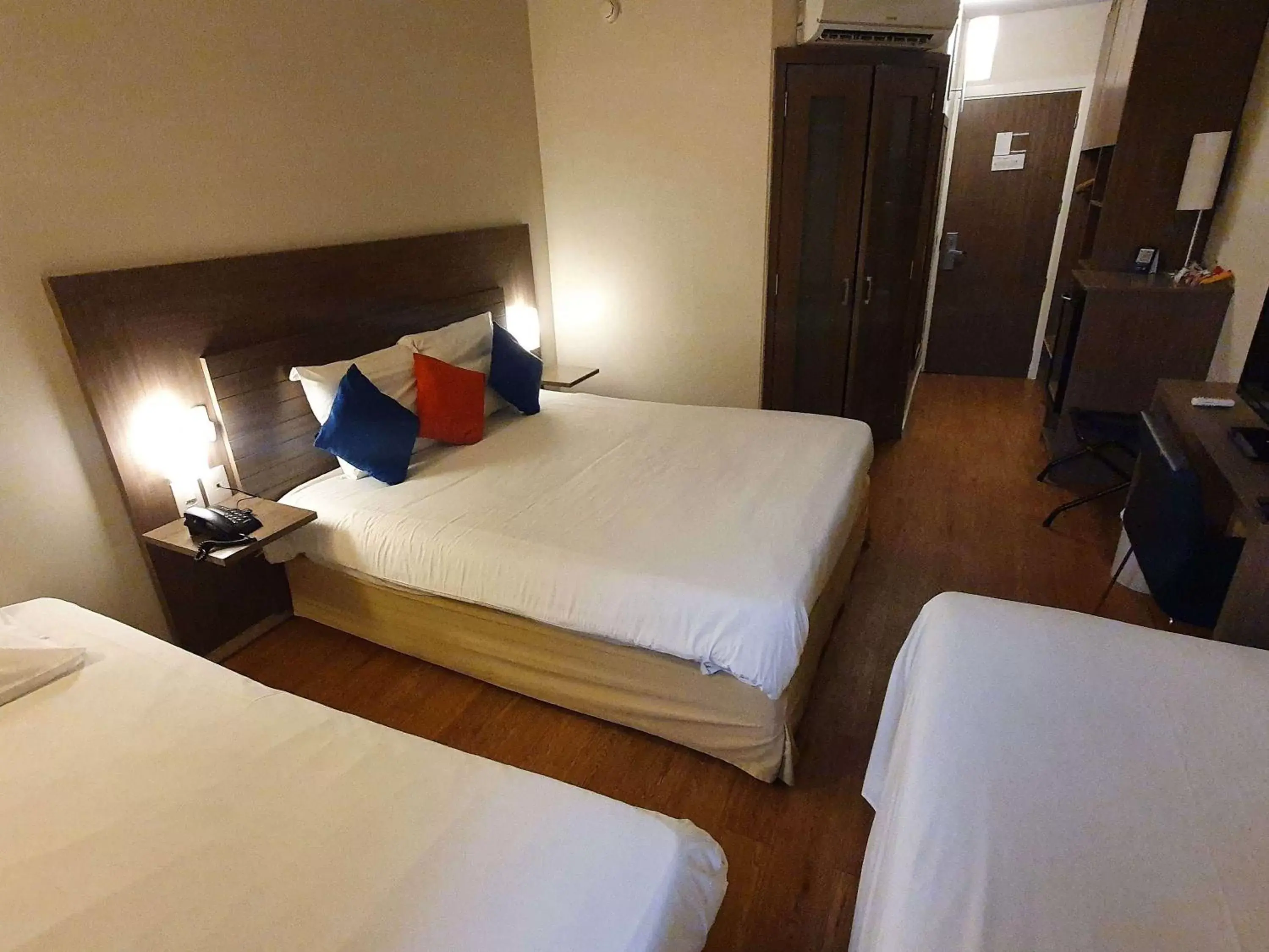 Bedroom, Bed in Novotel Manaus