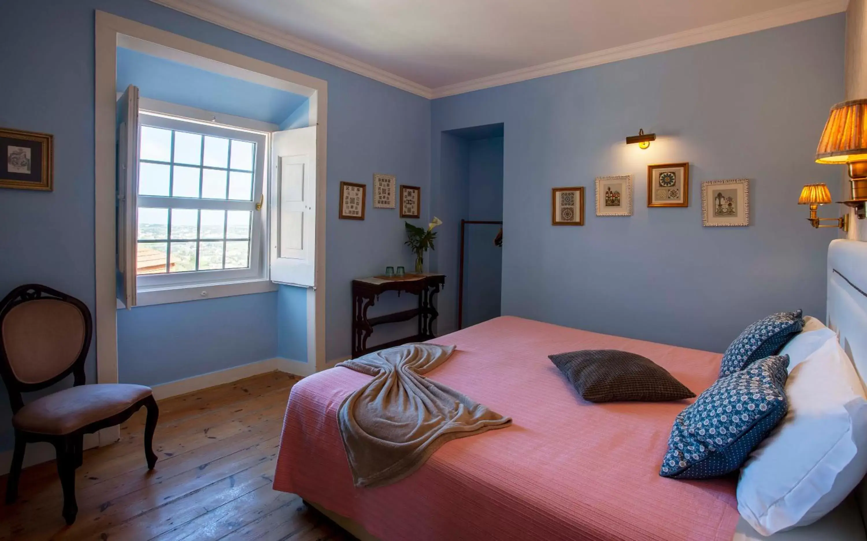 Bed in Palácio de Sintra Boutique House