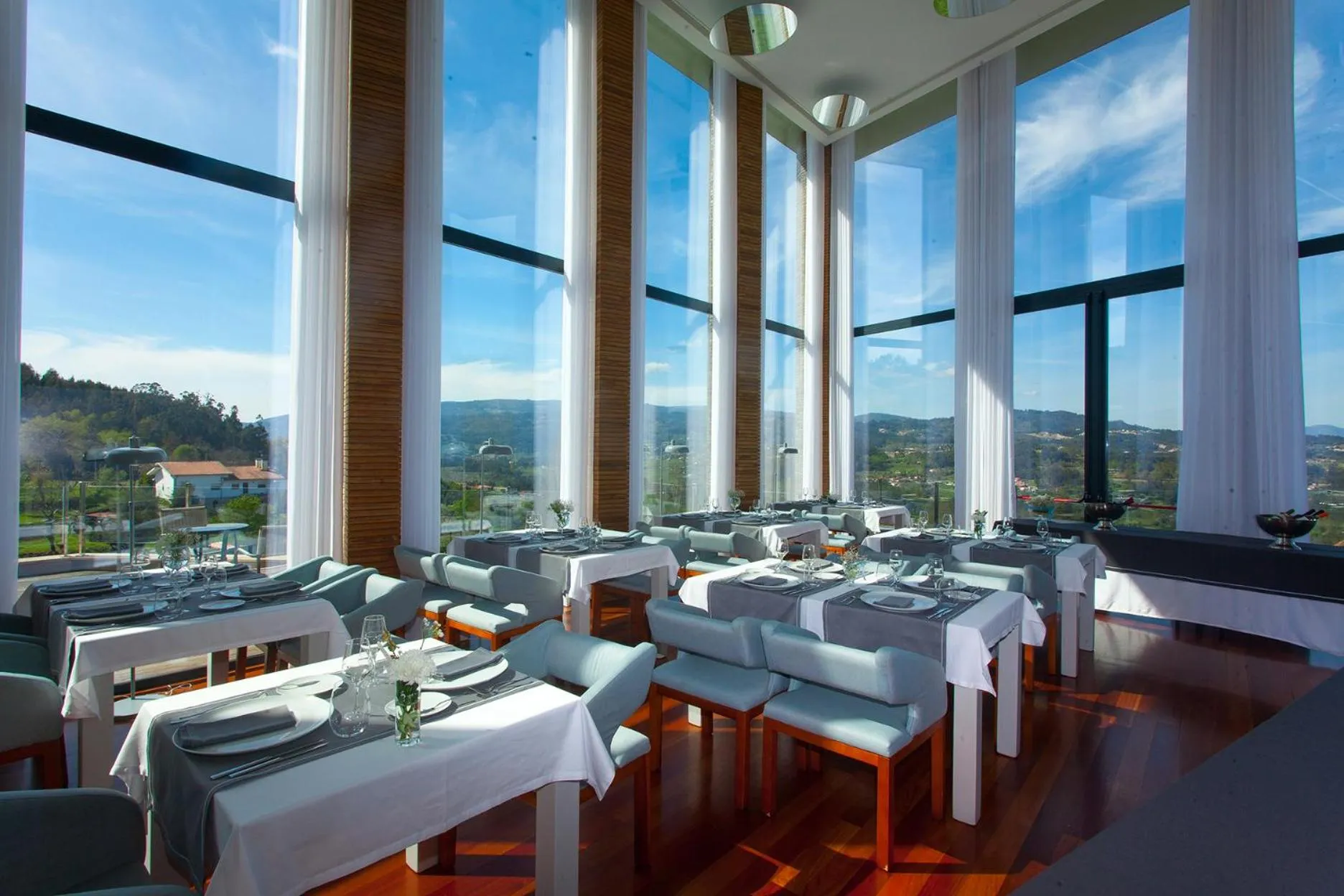 Restaurant/places to eat in Tempus Hotel & Spa