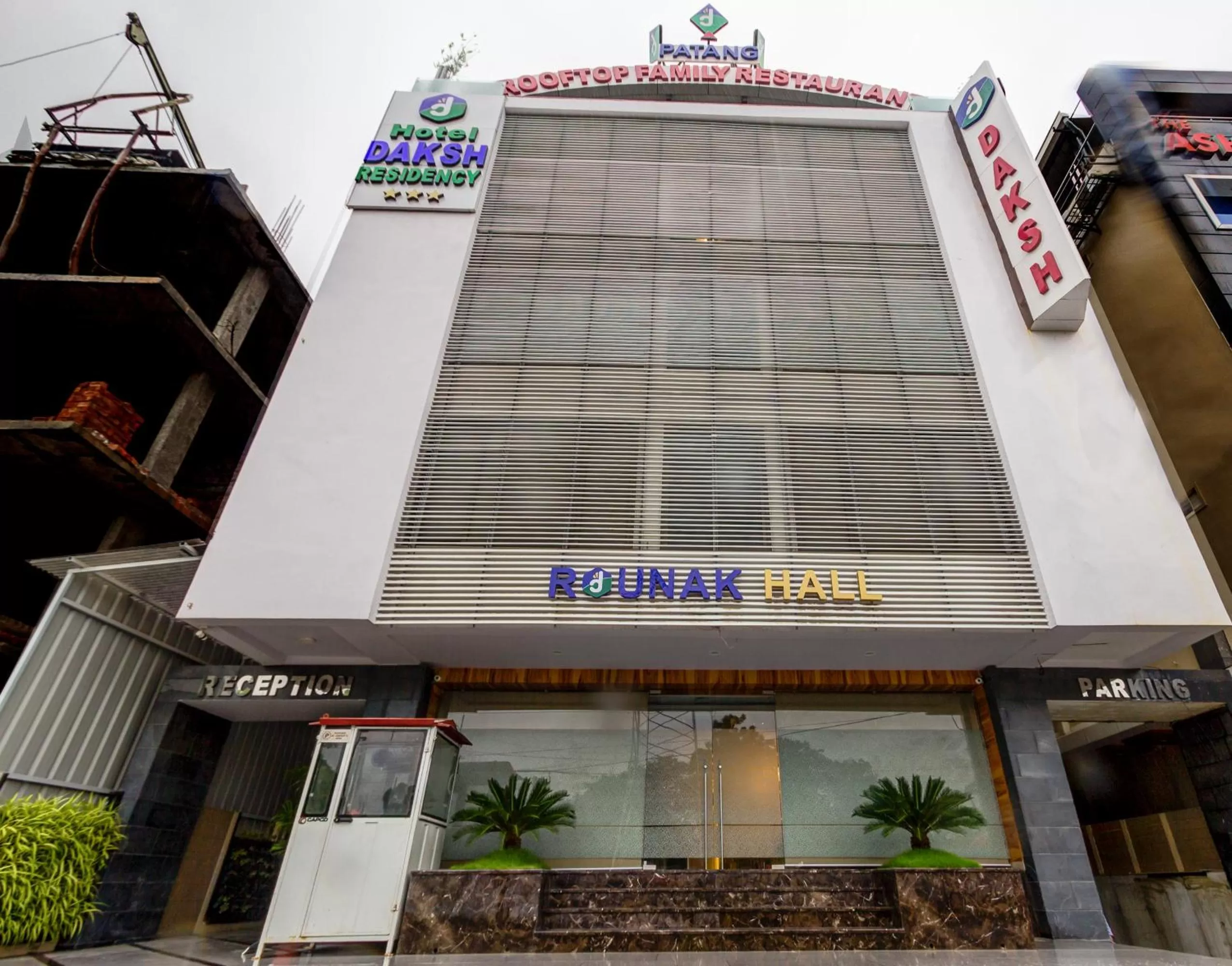 Facade/entrance in Treebo Daksh Residency