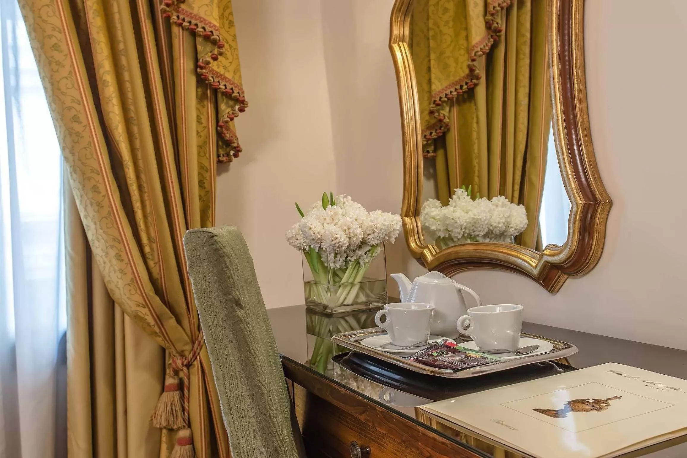 Decorative detail in Hotel Atlantic Palace