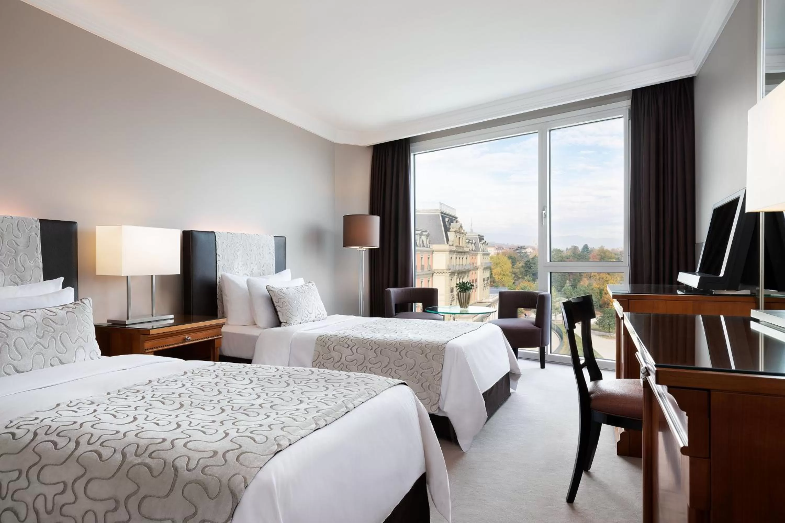 Deluxe Room, Guest room, 2 Twin/Single Bed(s), Lake view in Hotel President Wilson, a Luxury Collection Hotel, Geneva