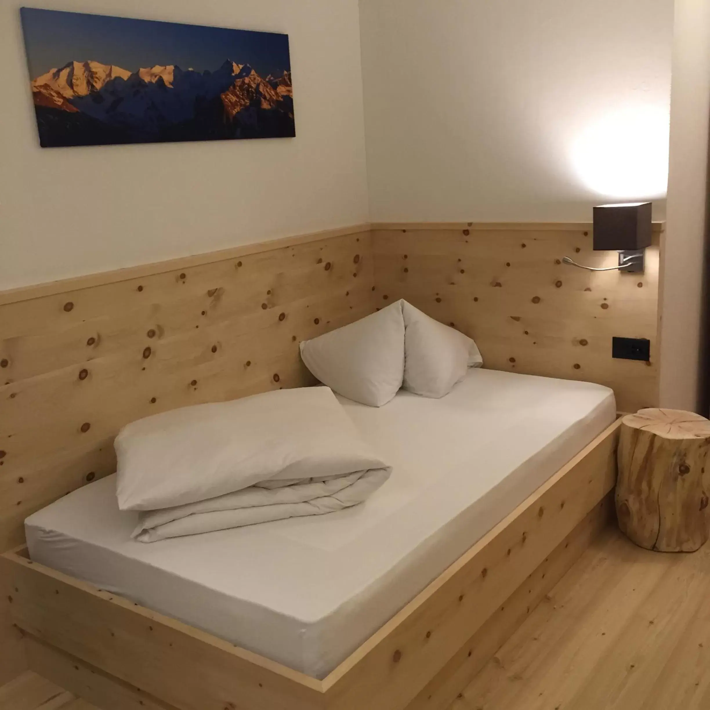 Bed in Hotel Spöl Restaurant