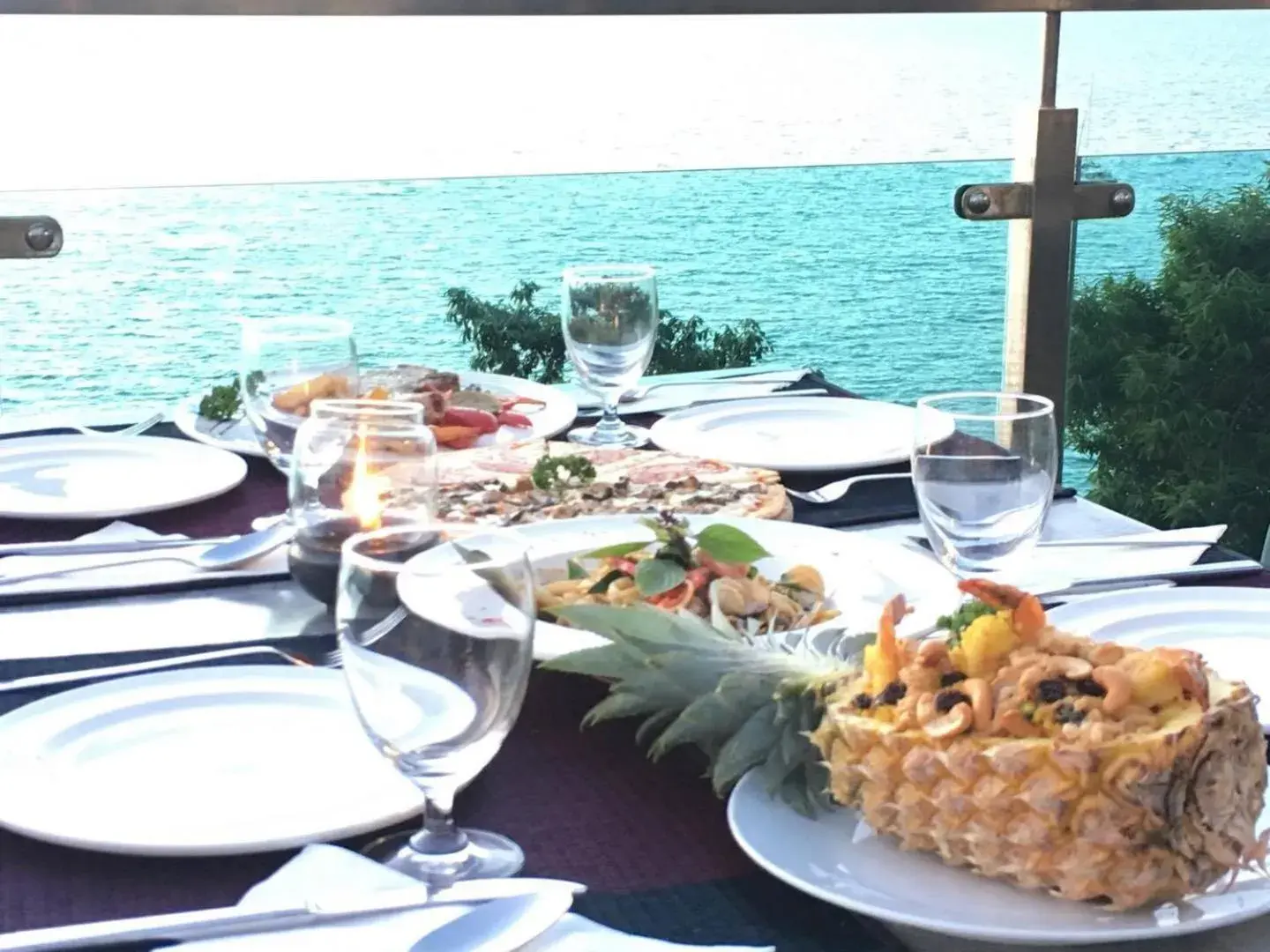 Restaurant/places to eat in Cliff Lanta Suite-Koh Lanta Krabi