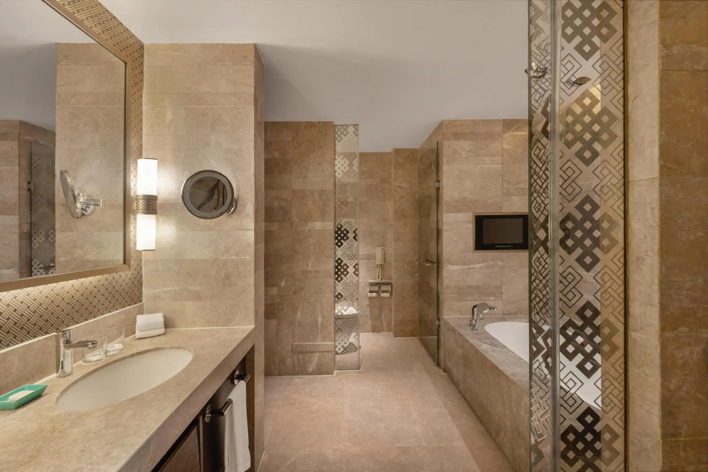 Shower, Bathroom in Shangri-La Lhasa