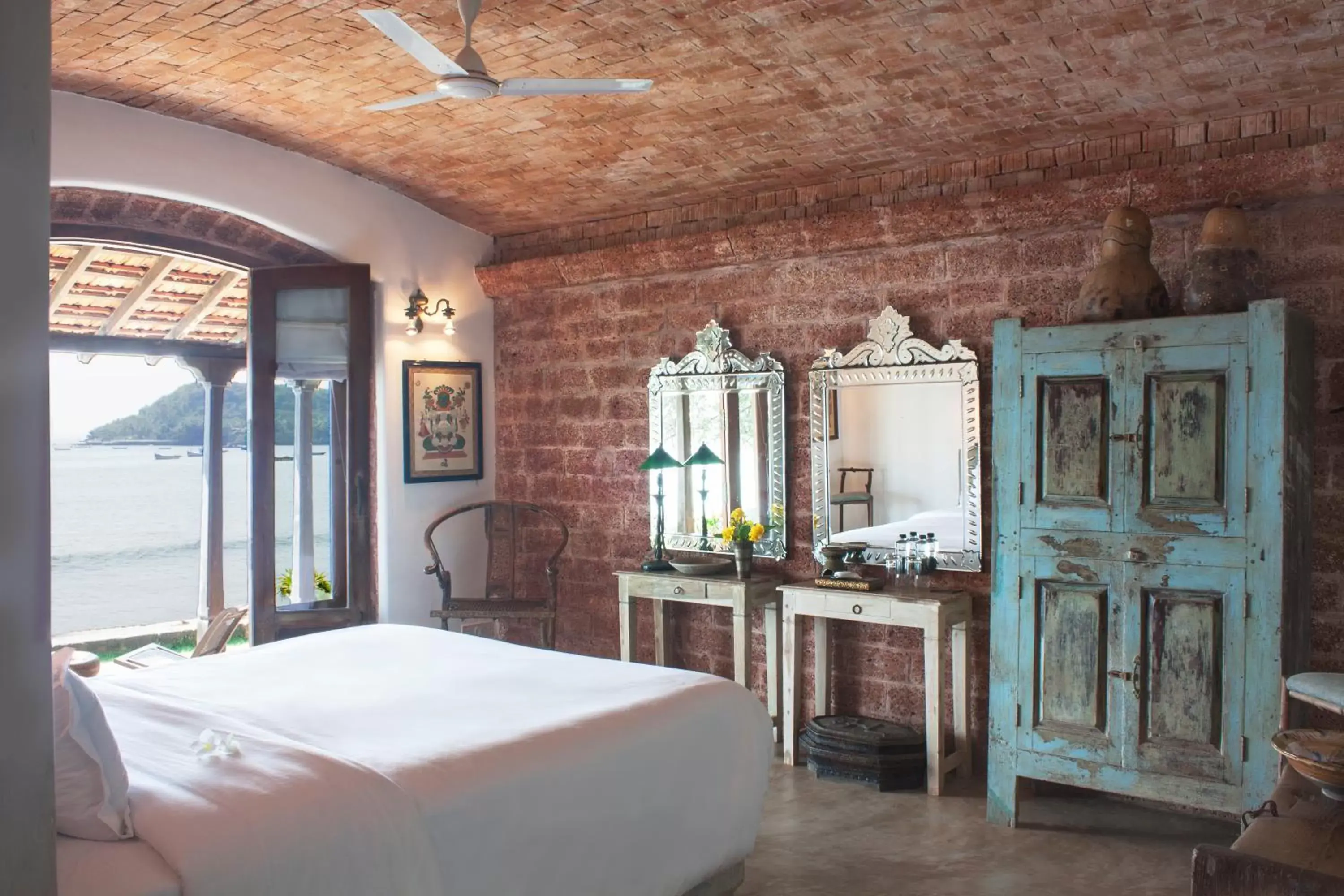 Rainha with Sea View in Ahilya By The Sea Rainha with Sea View in Ahilya By The Sea