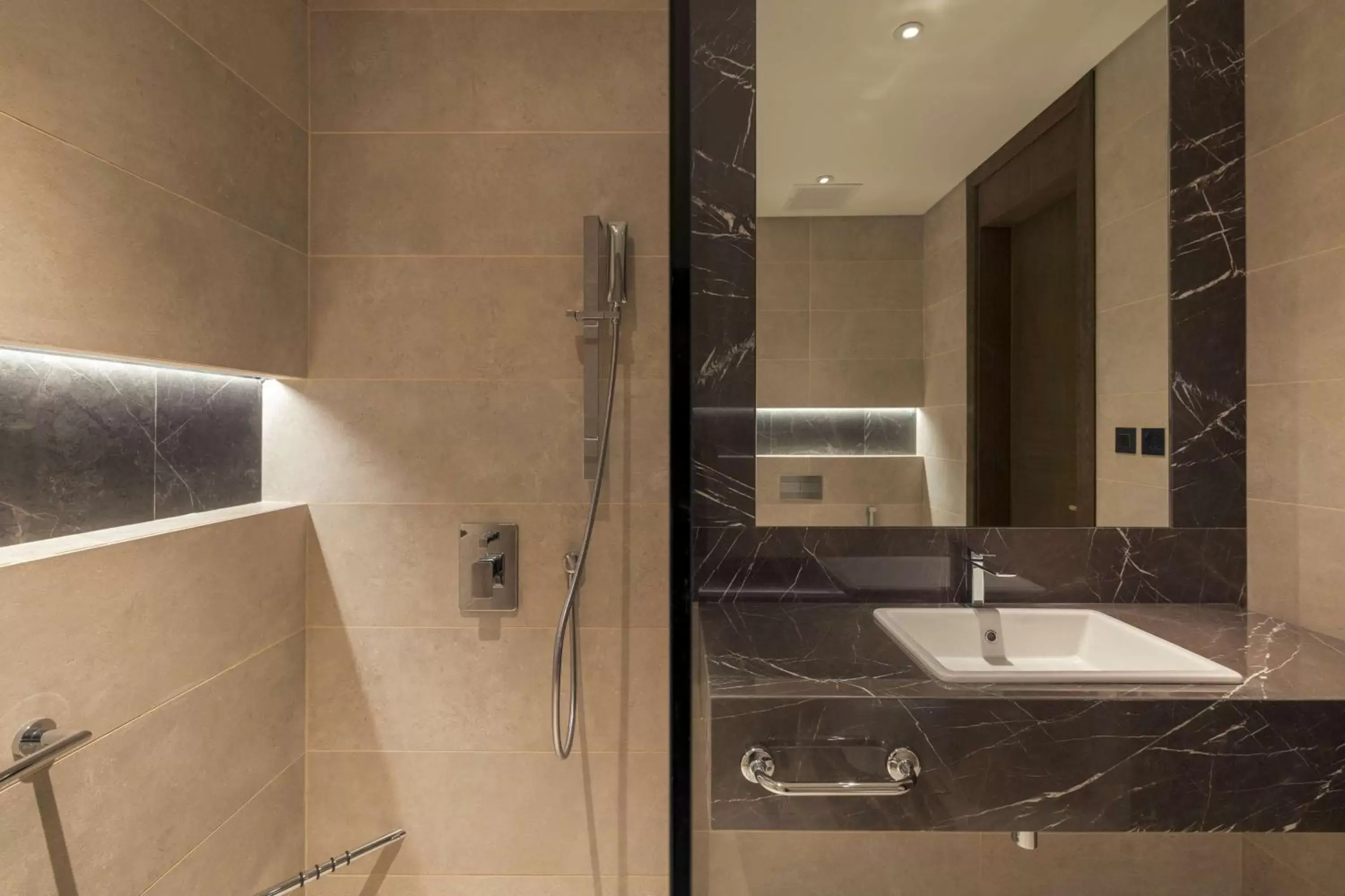 Bathroom in Mansard Riyadh, a Radisson Collection Hotel