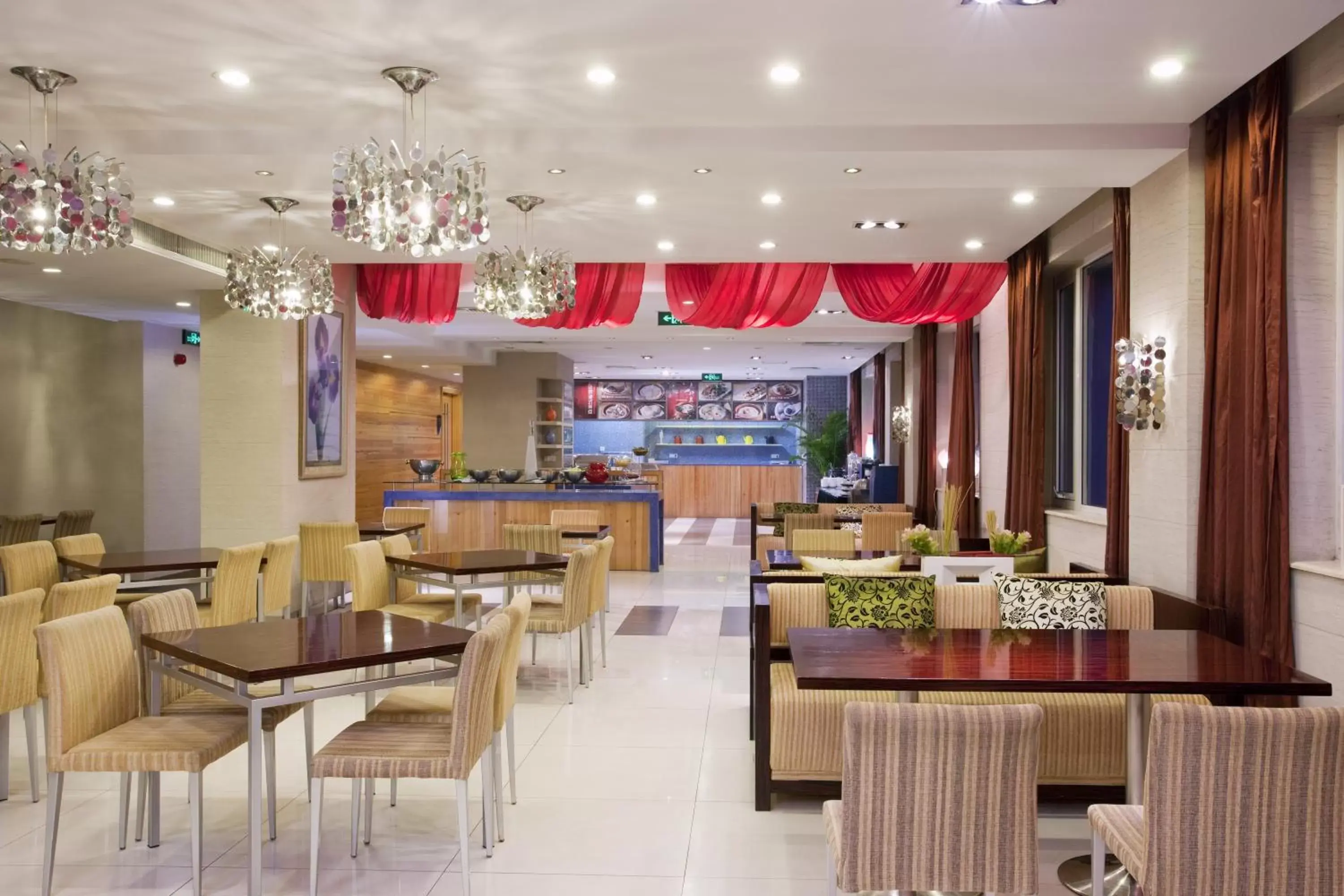Breakfast, Restaurant/Places to Eat in Holiday Inn Express Shangdi Beijing, an IHG Hotel