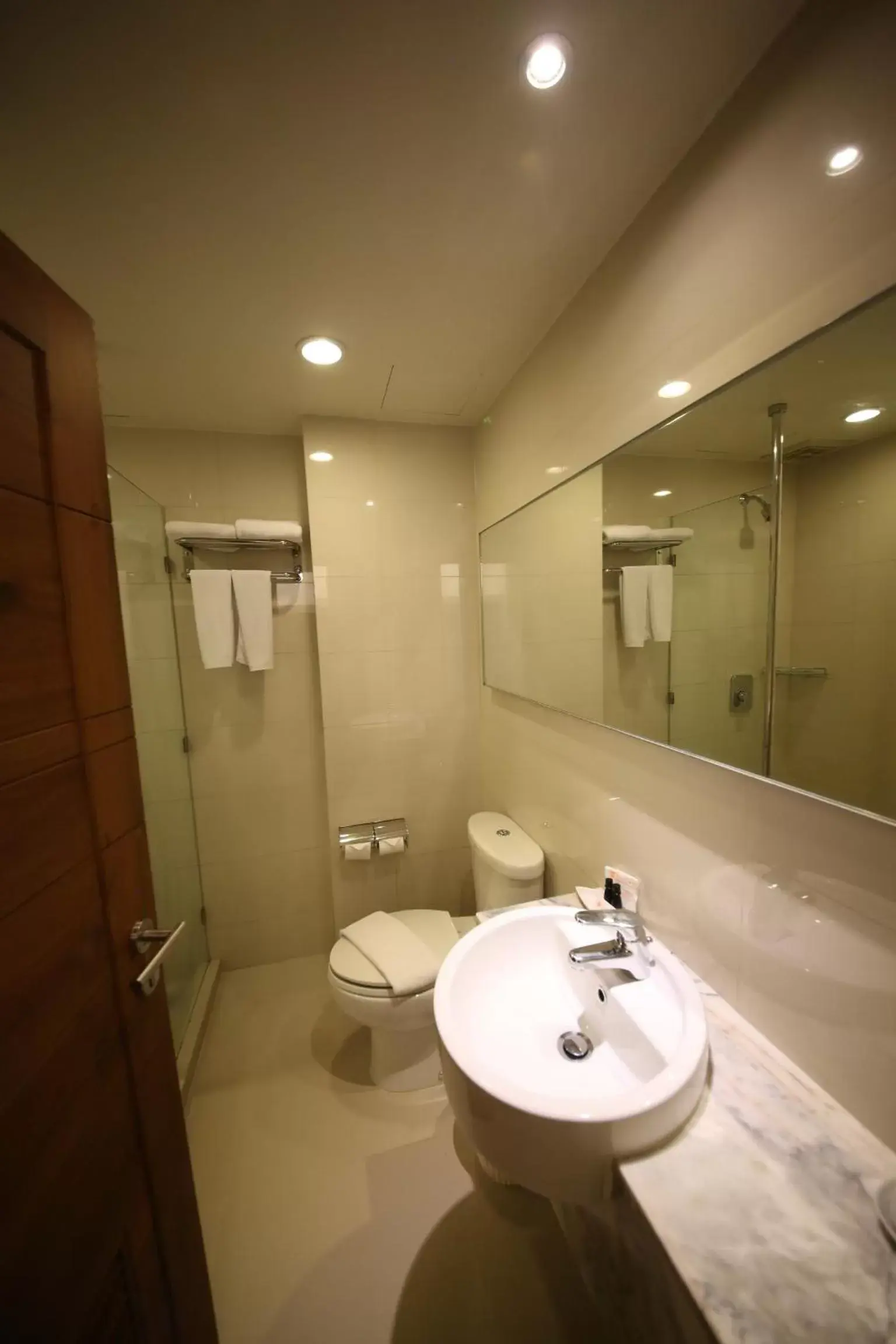 Shower, Bathroom in Sunshine Hotel & Residences - SHA Plus