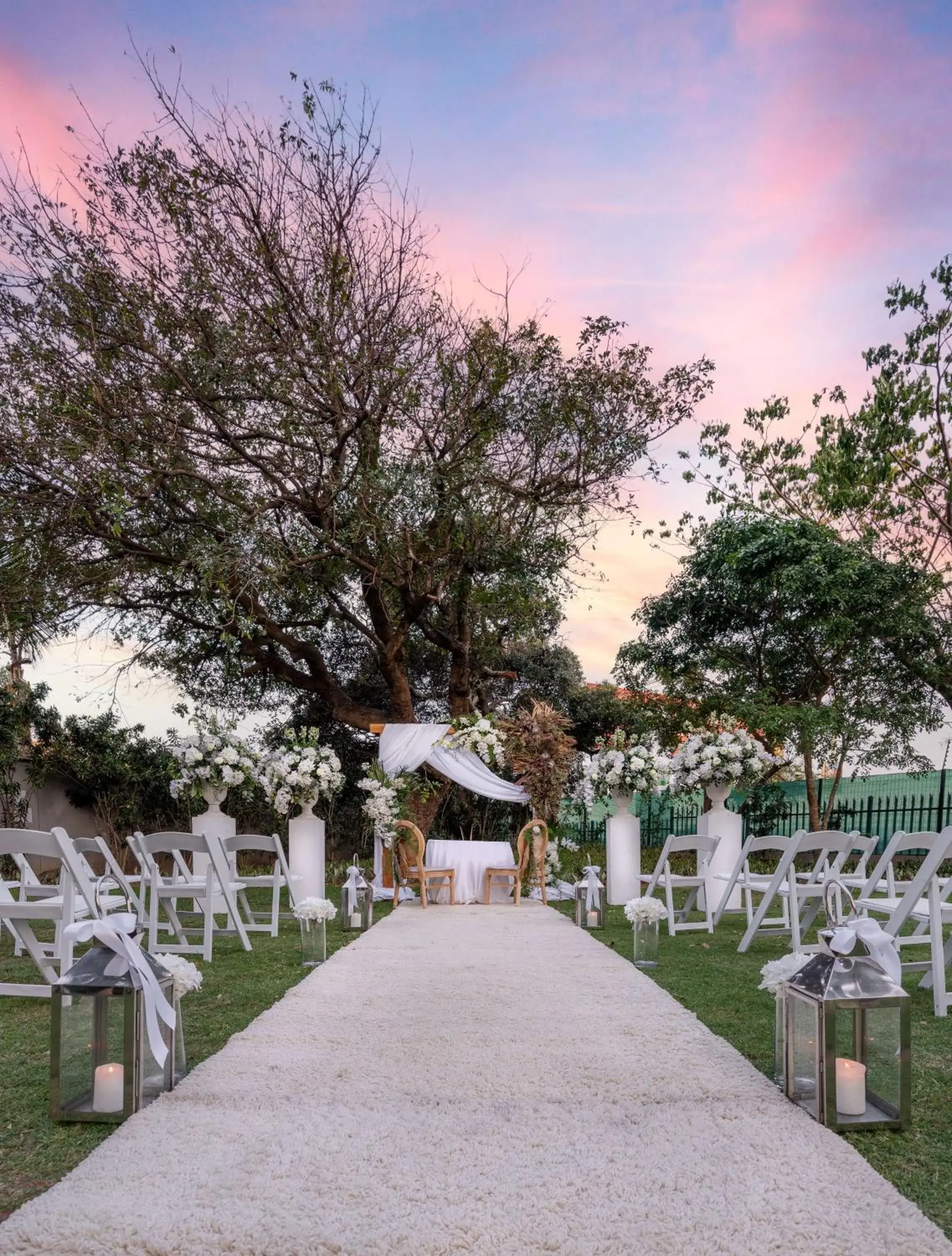 Garden, Property Building in Radisson Blu Hotel & Residence Maputo