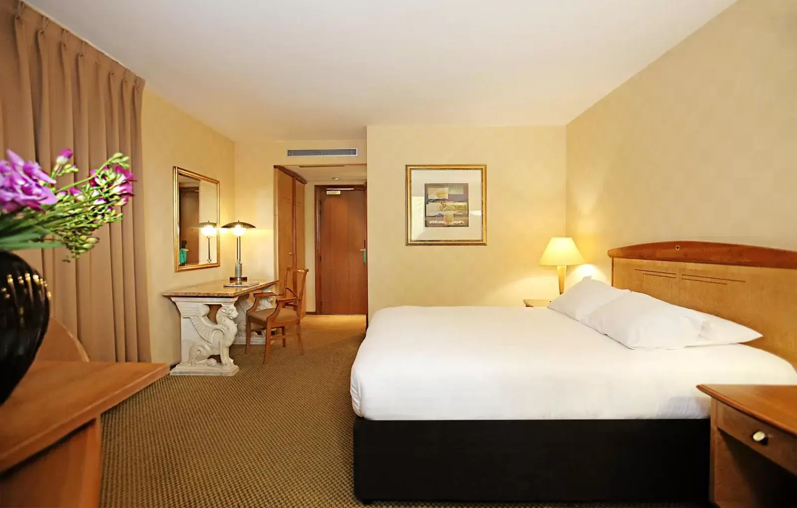 Bedroom, Bed in Millennium Hotel Paris Charles De Gaulle Bedroom, Bed in Millennium Hotel Paris Charles De Gaulle