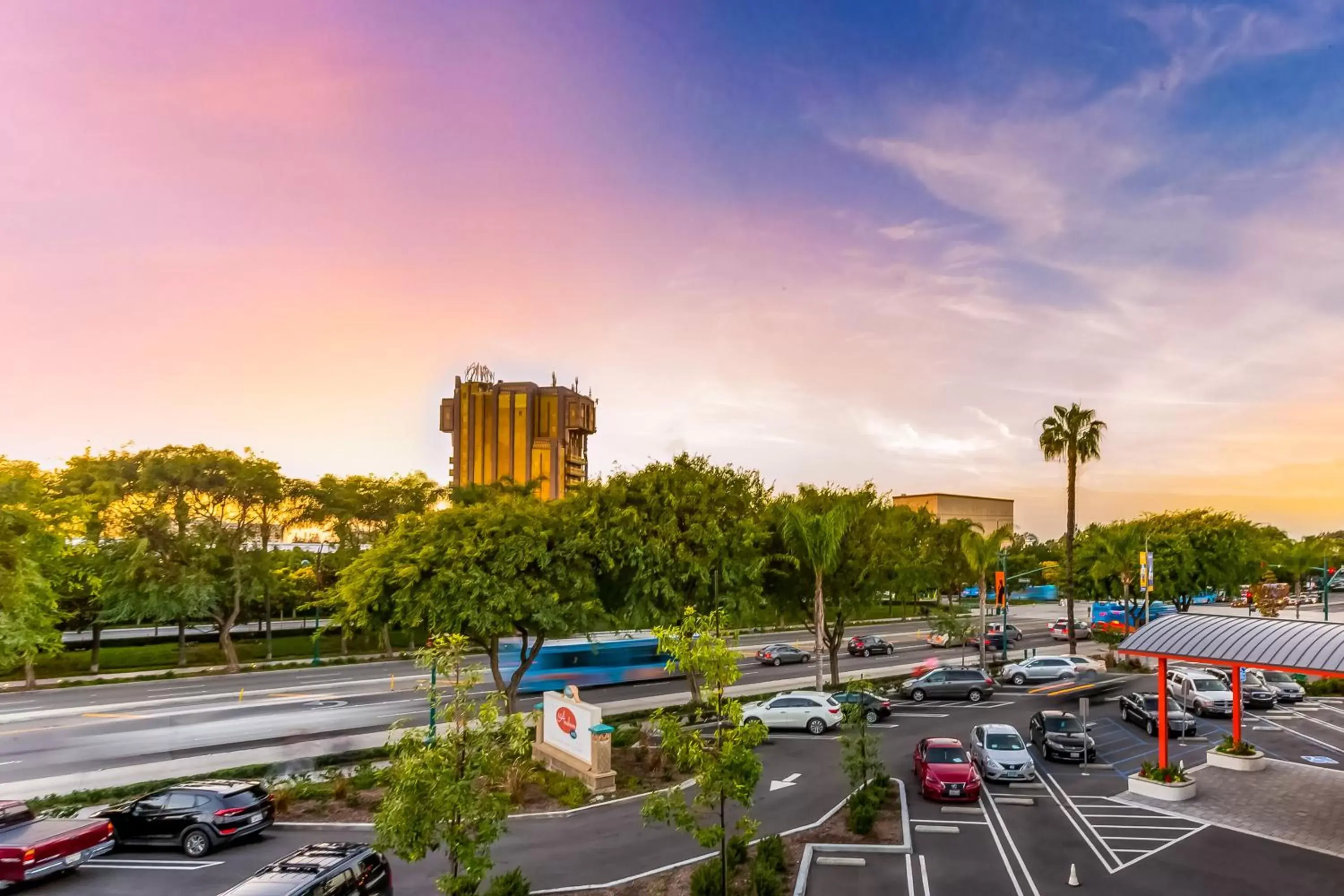 Facade/entrance in Anaheim Hotel